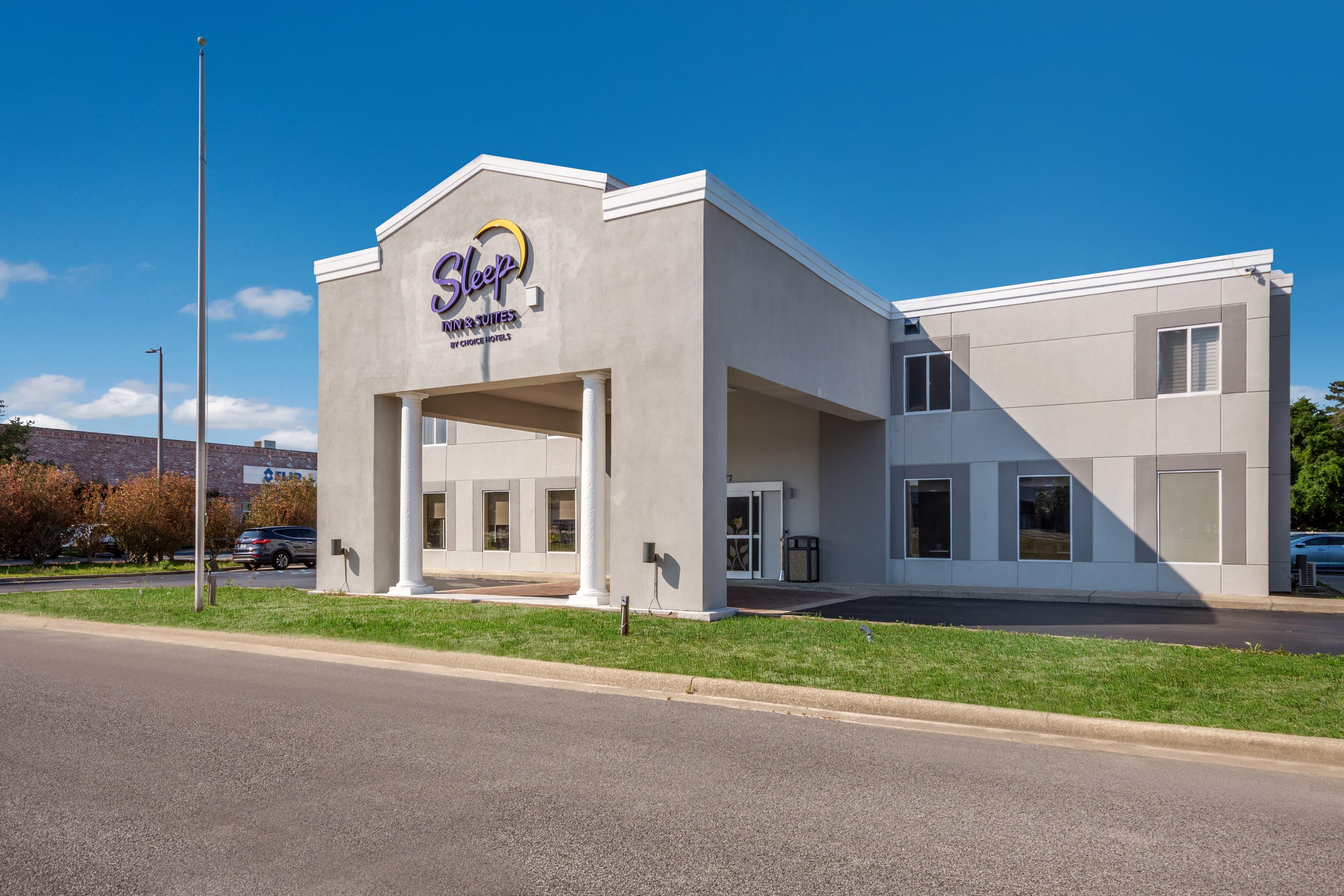 Sleep Inn & Suites Niceville - Destin - Image 1