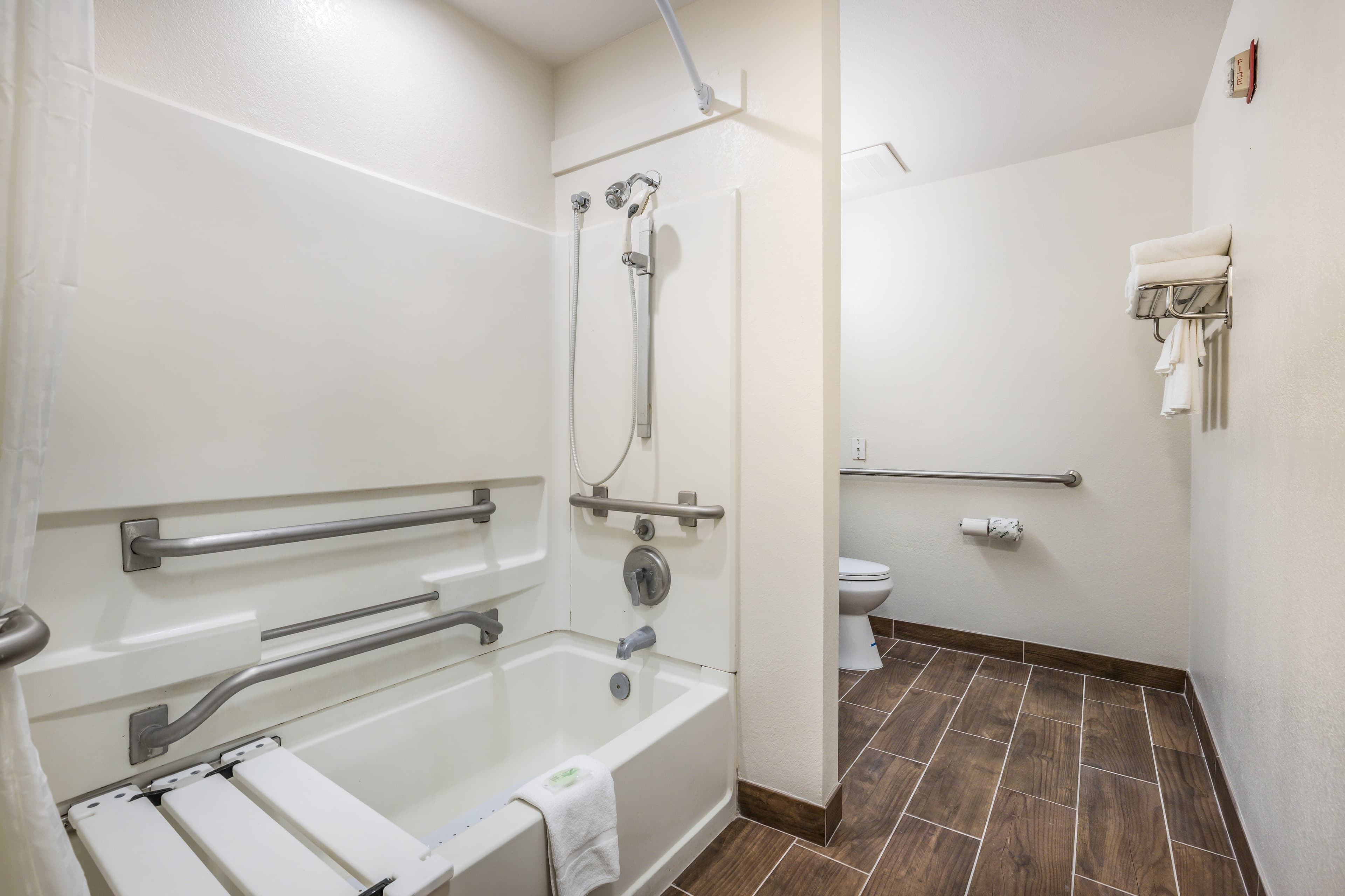 Sleep Inn & Suites Tallahassee-Capitol — 12