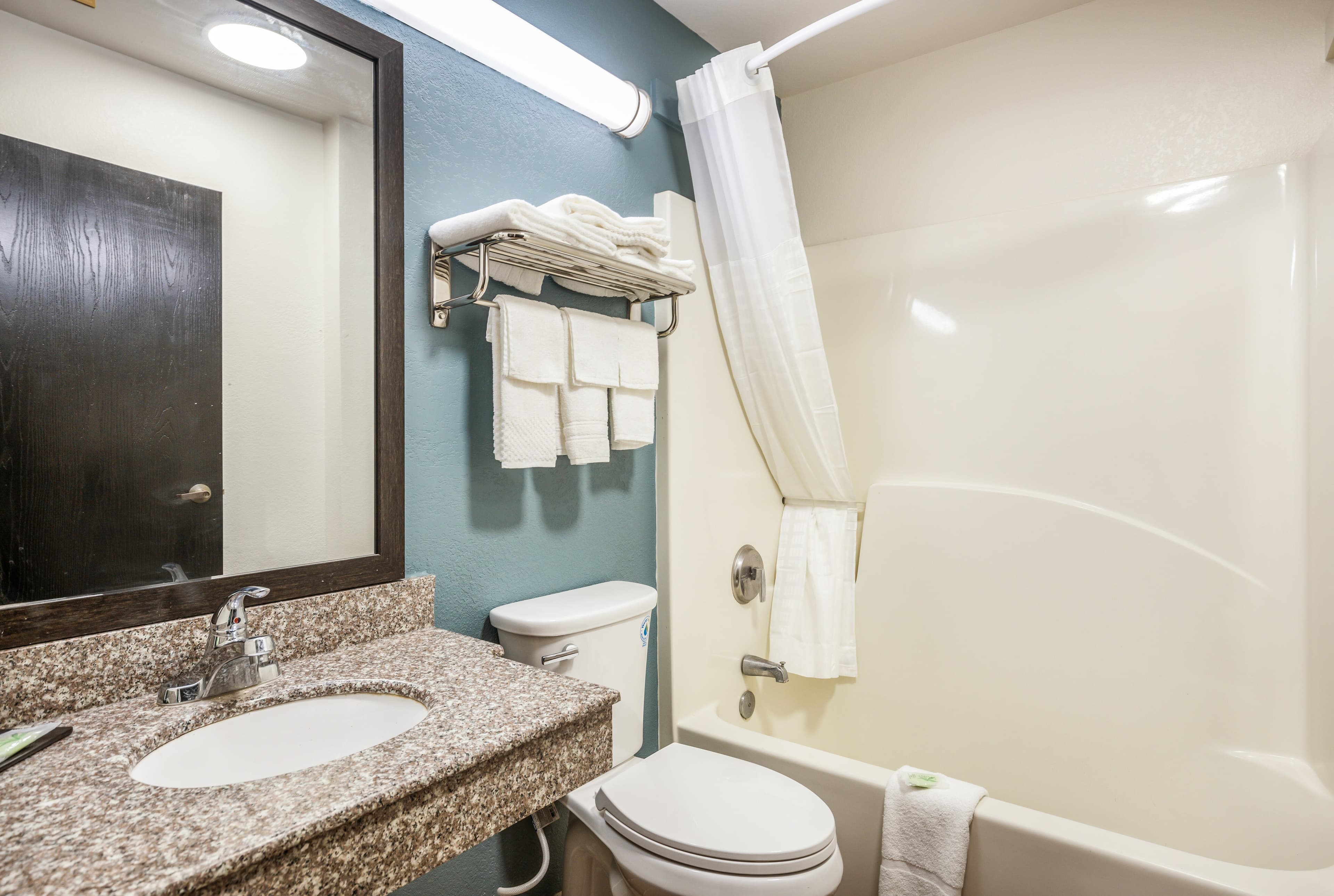 Sleep Inn & Suites Tallahassee-Capitol — 10