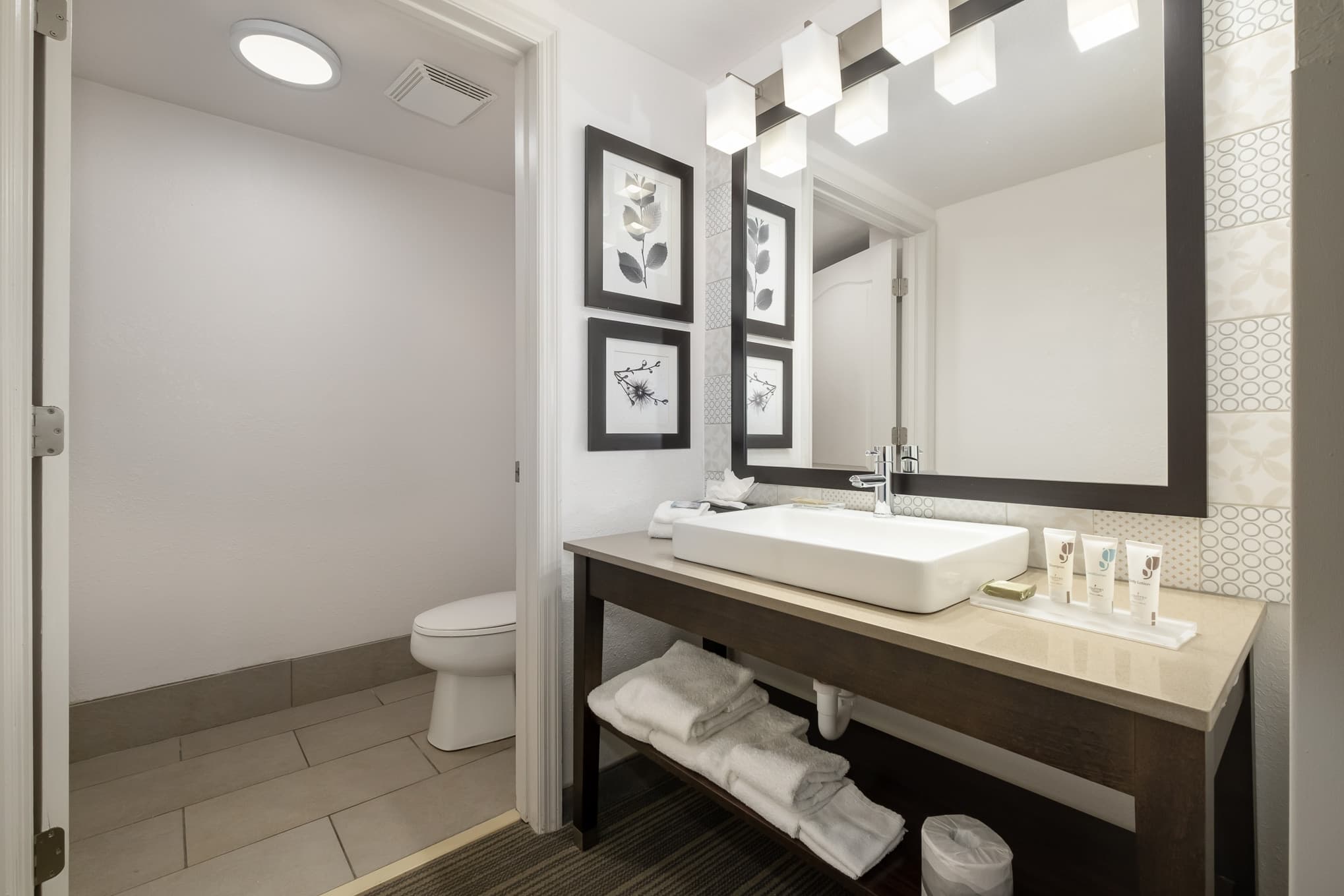 Country Inn & Suites by Radisson, Port Canaveral, FL — 13