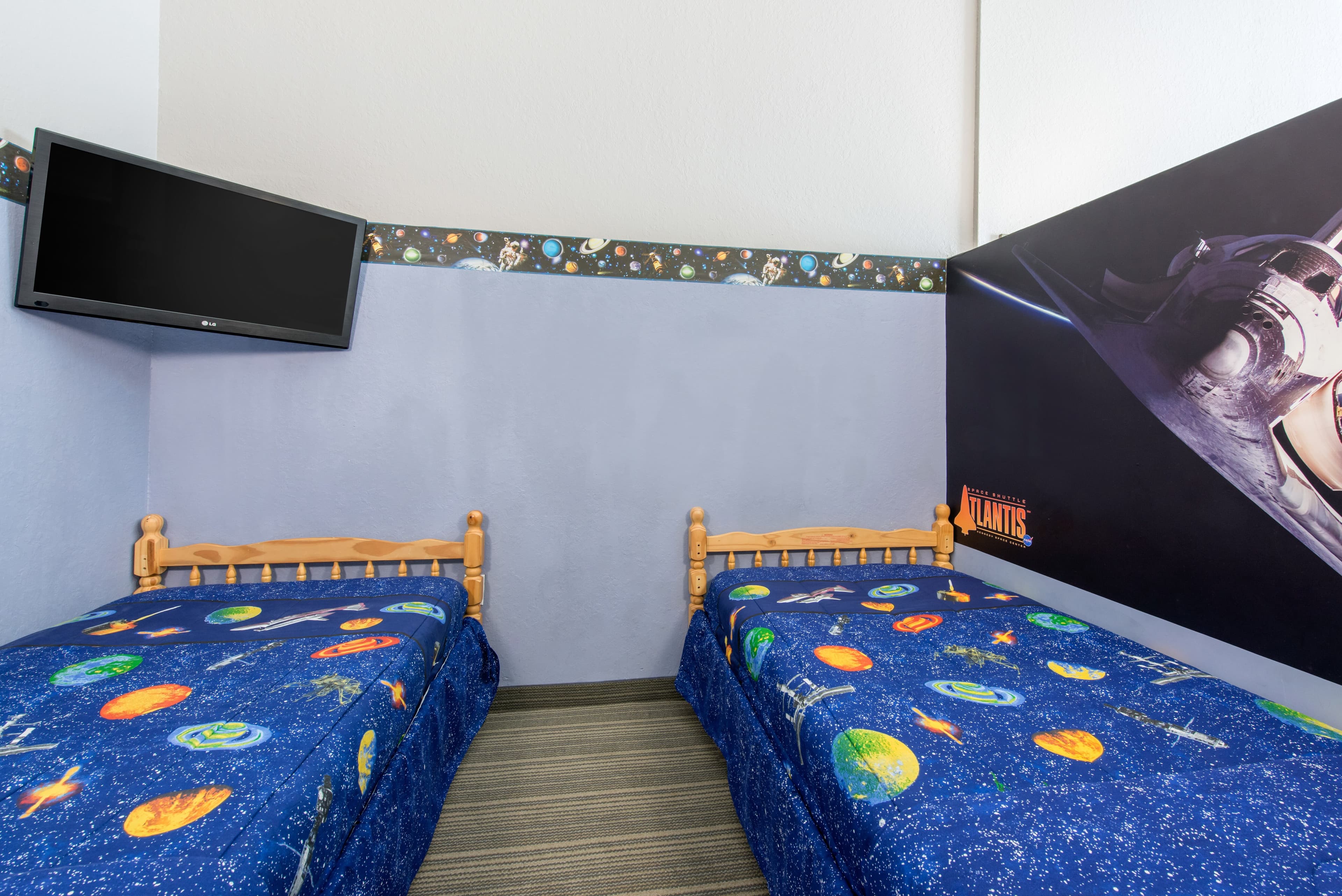 Country Inn & Suites by Radisson, Port Canaveral, FL - Image 2
