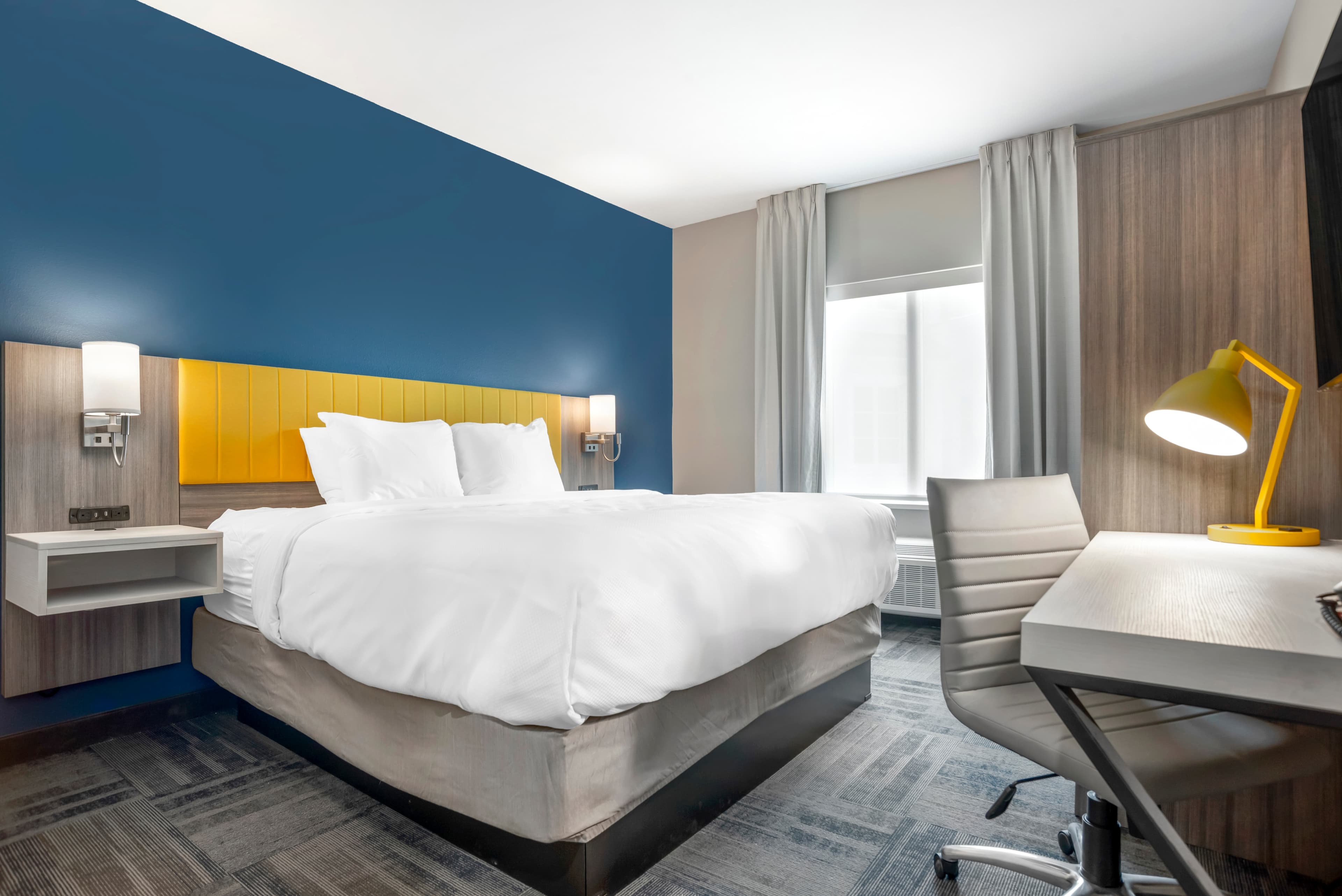 Comfort Inn & Suites Destin near Henderson Beach — 14