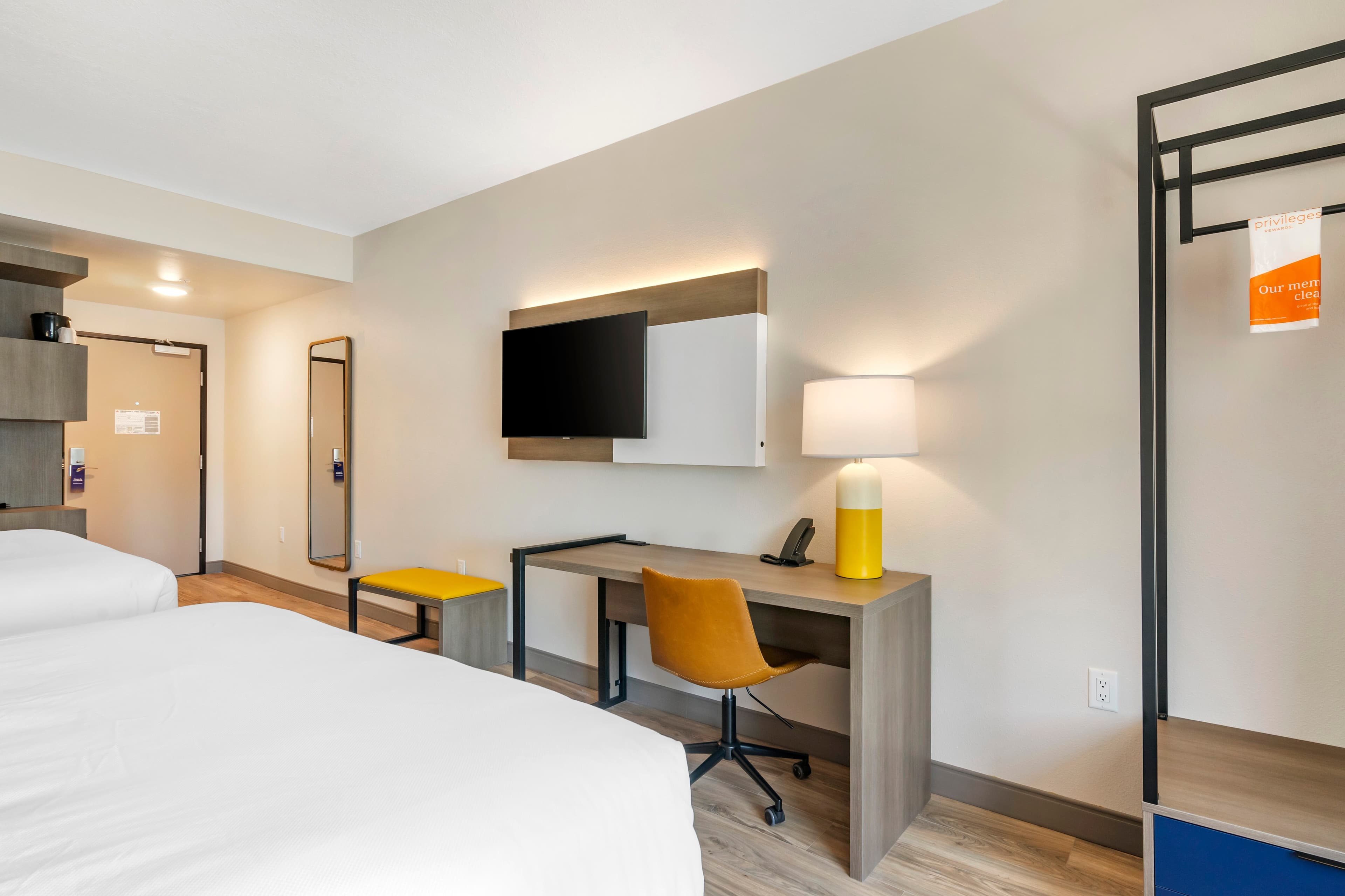 Comfort Inn & Suites New Port Richey Downtown District — 9