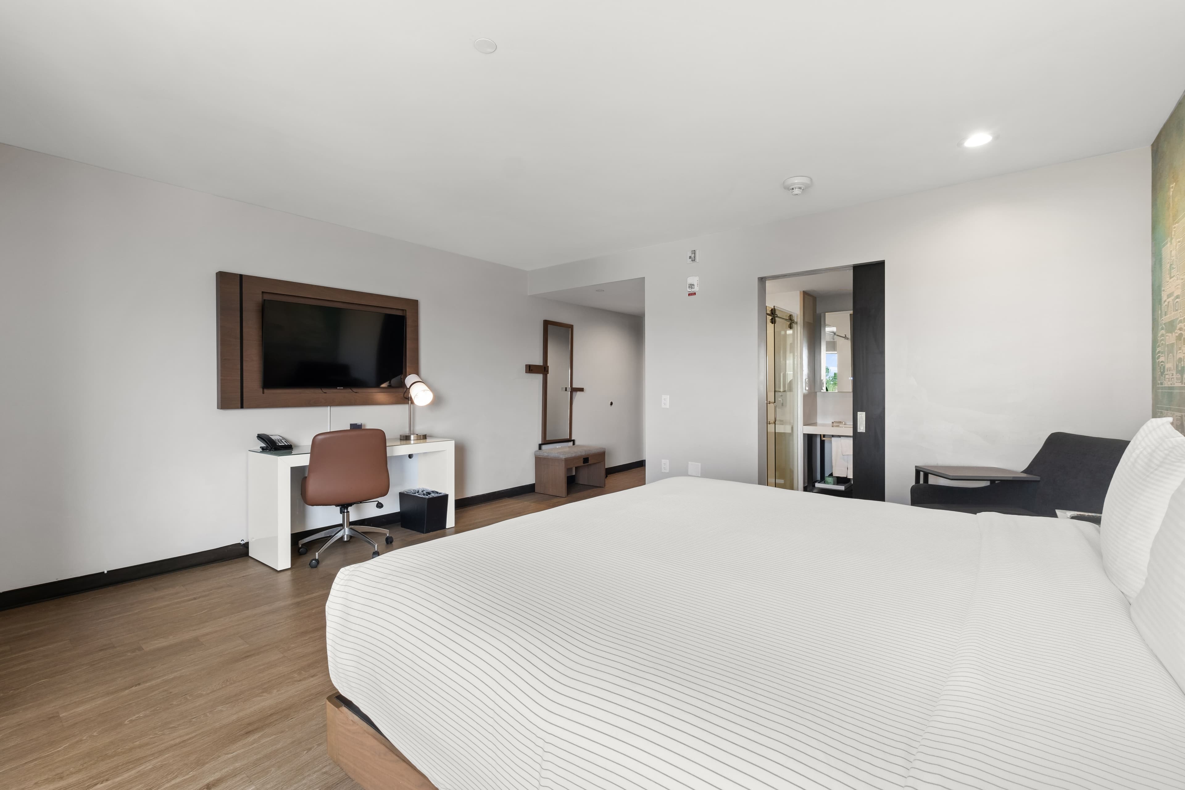 Cambria Hotel Orlando Universal Blvd - Image 2