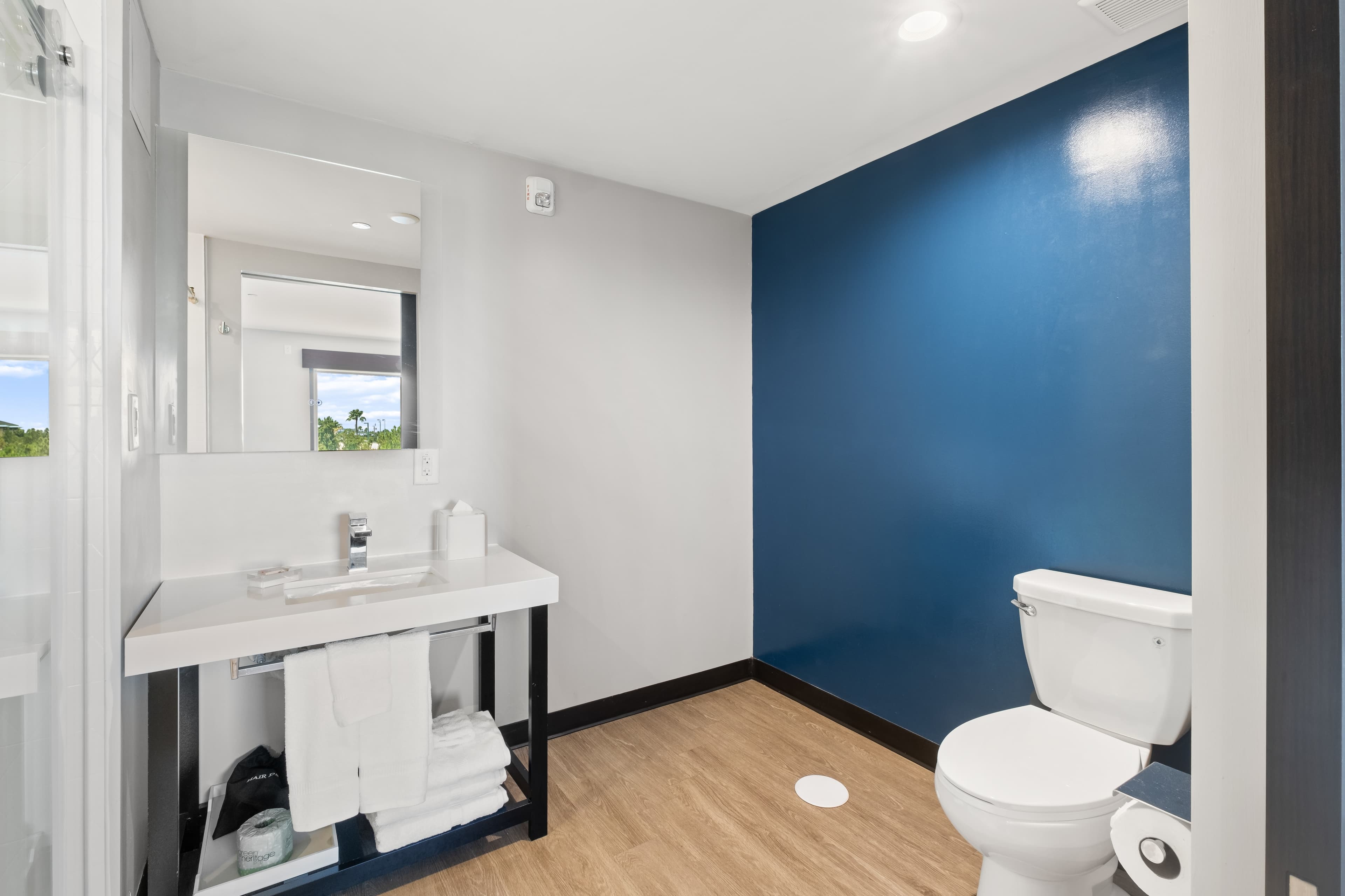 Cambria Hotel Orlando Universal Blvd - Image 5