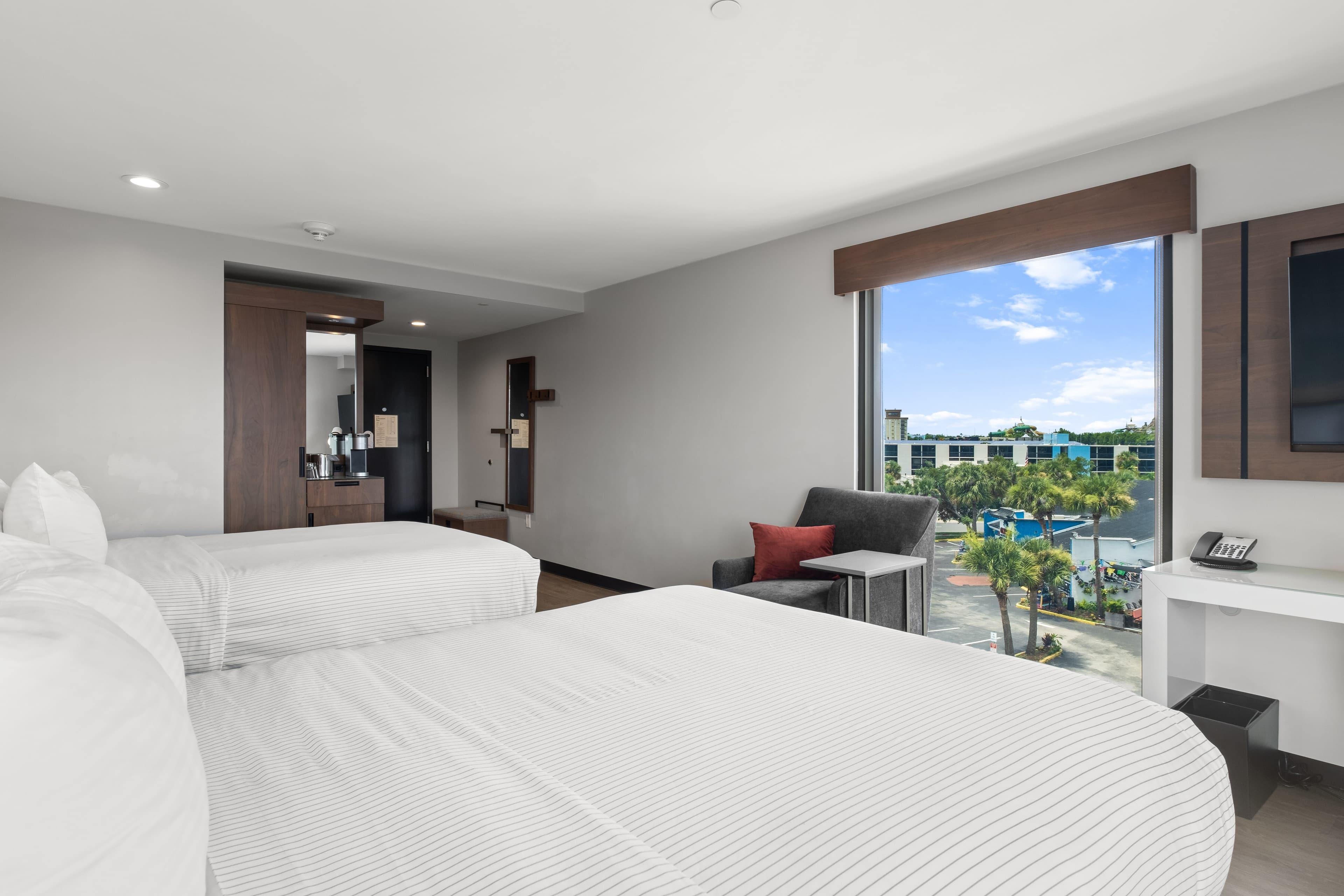 Cambria Hotel Orlando Universal Blvd — 8