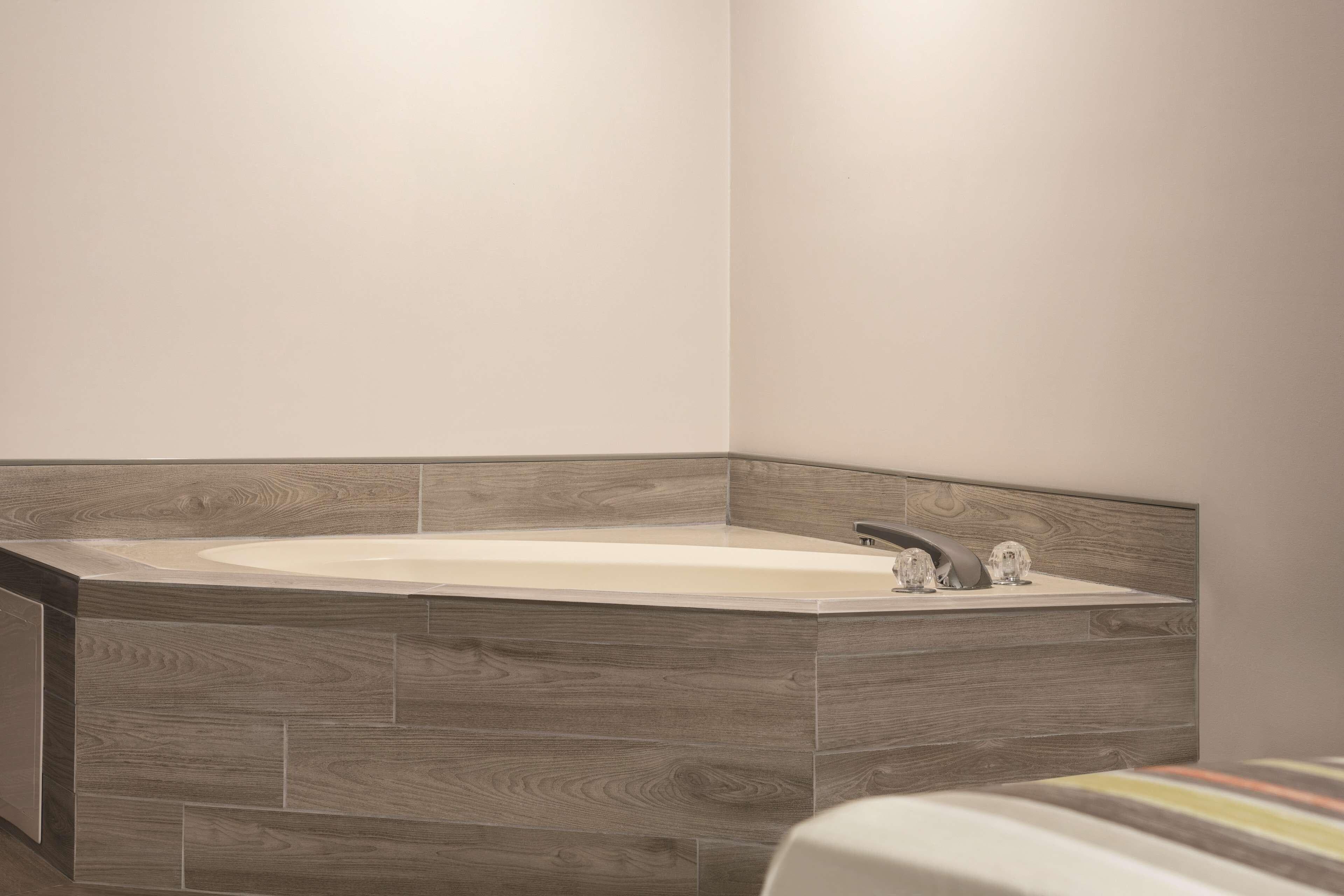 Country Inn & Suites by Radisson, Panama City, FL — 24
