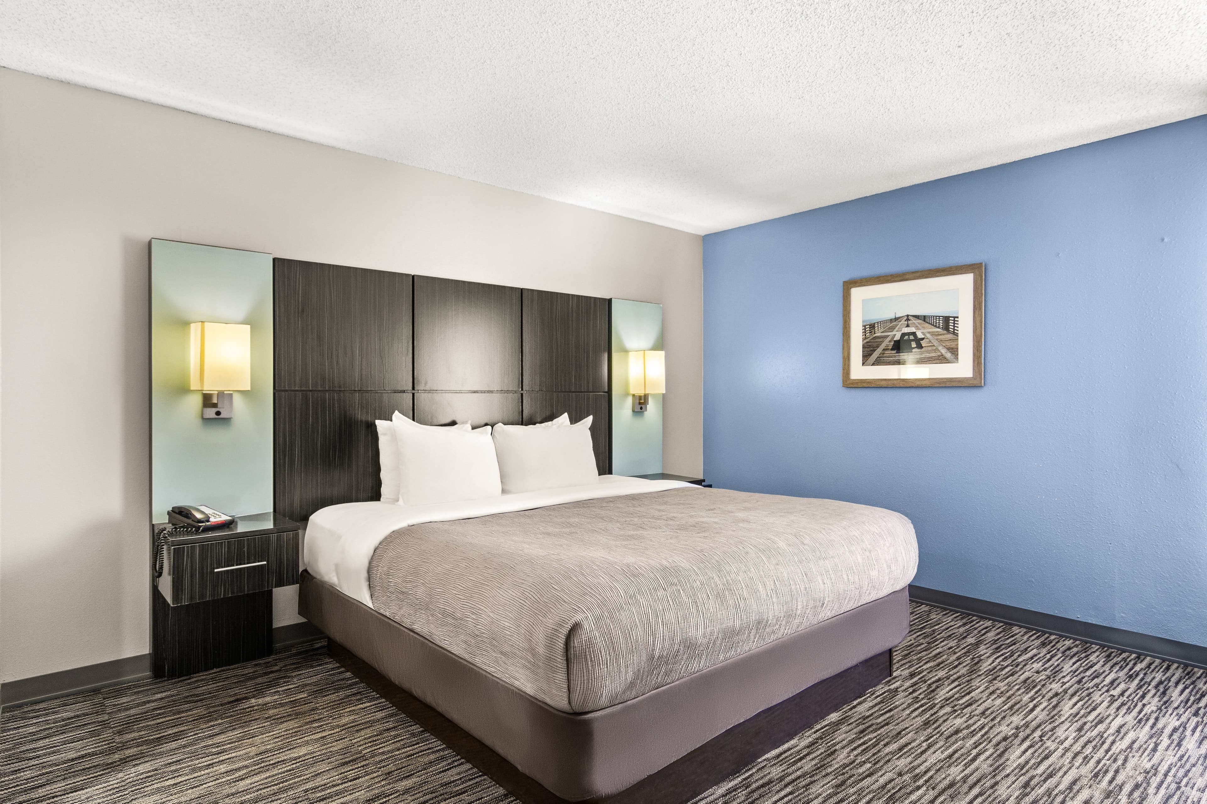 Quality Inn Jacksonville - Orange Park near Naval Air Station - Image 2