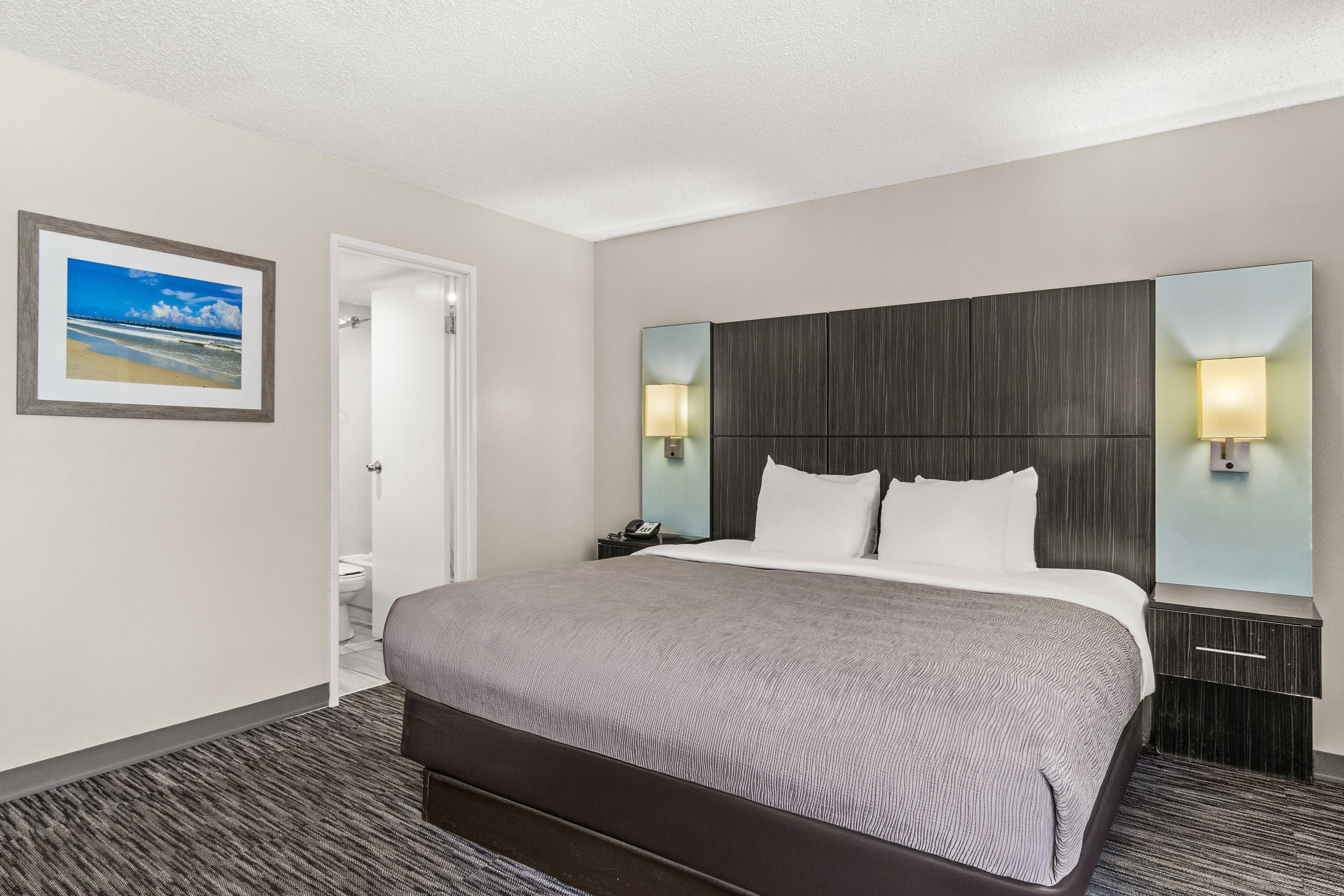 Quality Inn Jacksonville - Orange Park near Naval Air Station - Image 4