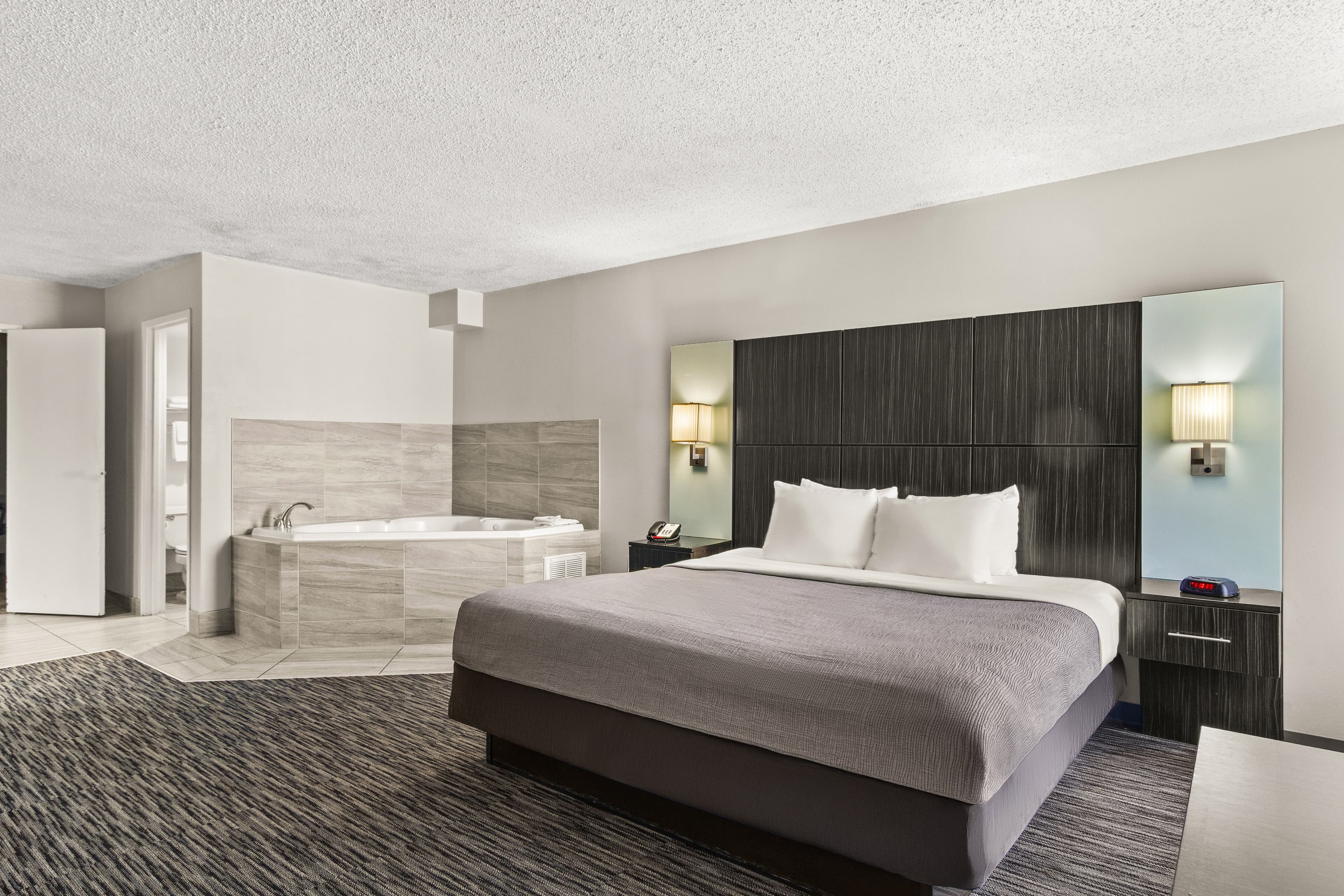Quality Inn Jacksonville - Orange Park near Naval Air Station — 15