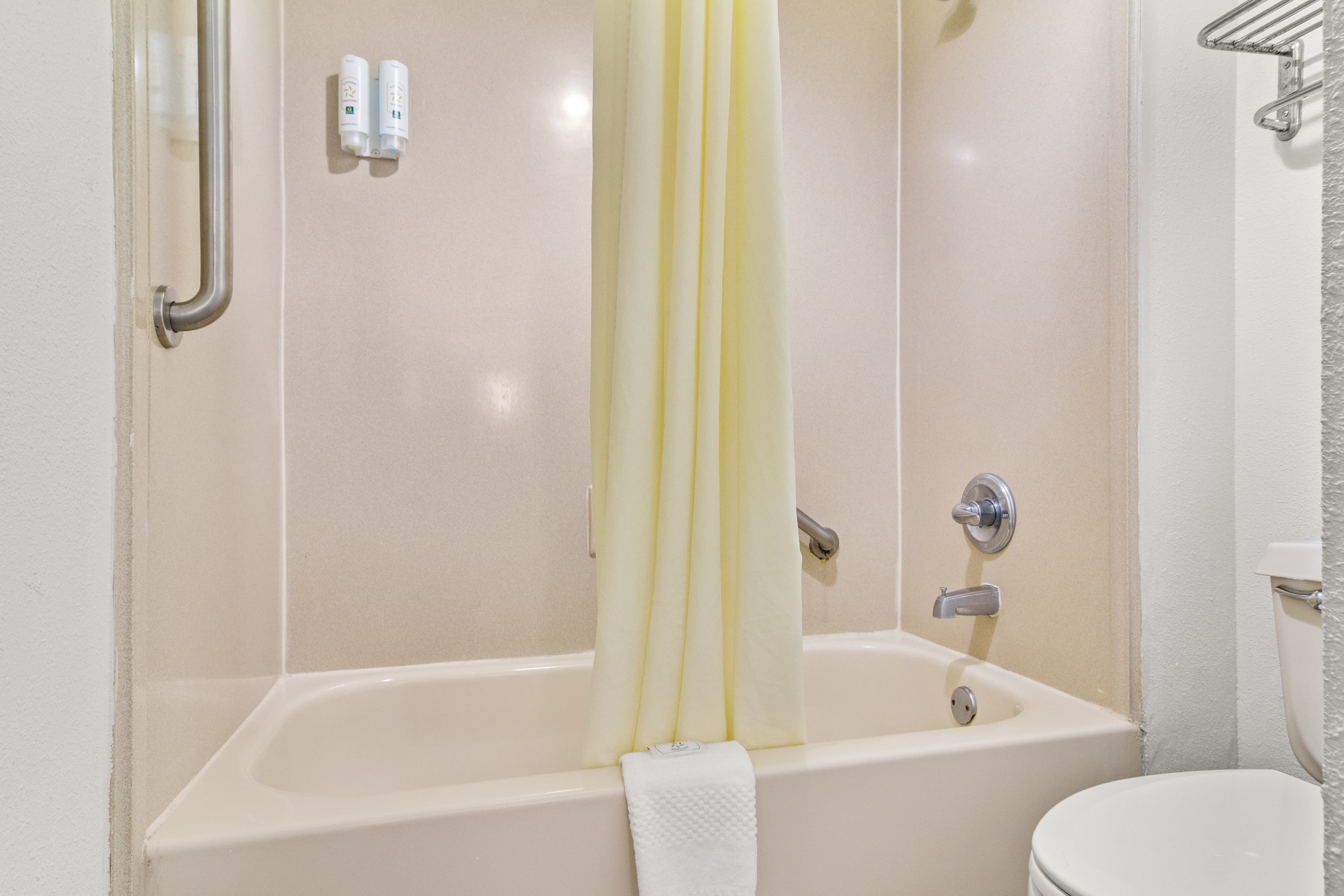 Quality Inn Jacksonville - Orange Park near Naval Air Station — 38