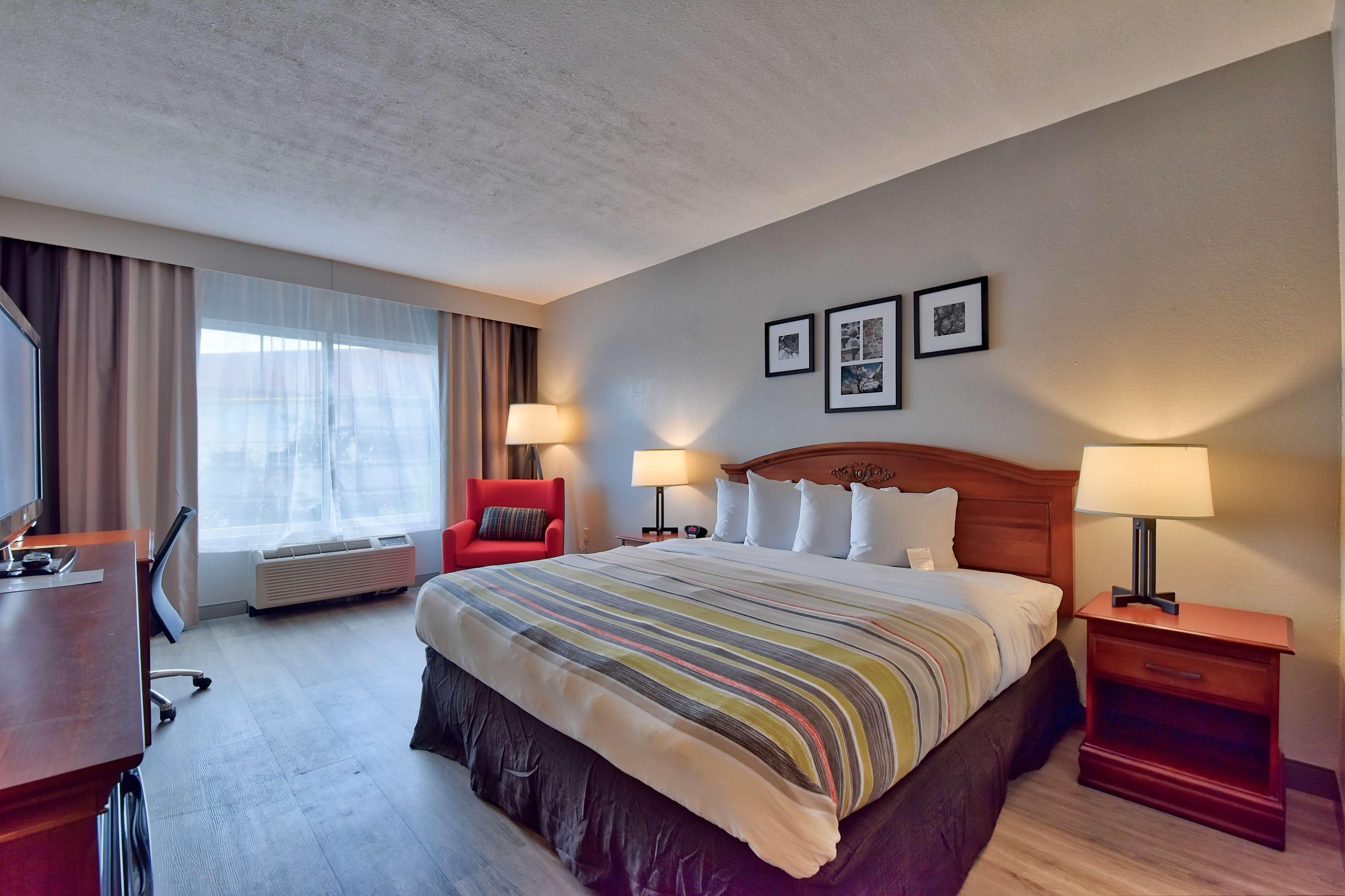 Country Inn & Suites by Radisson, Ocala Southwest - Image 3