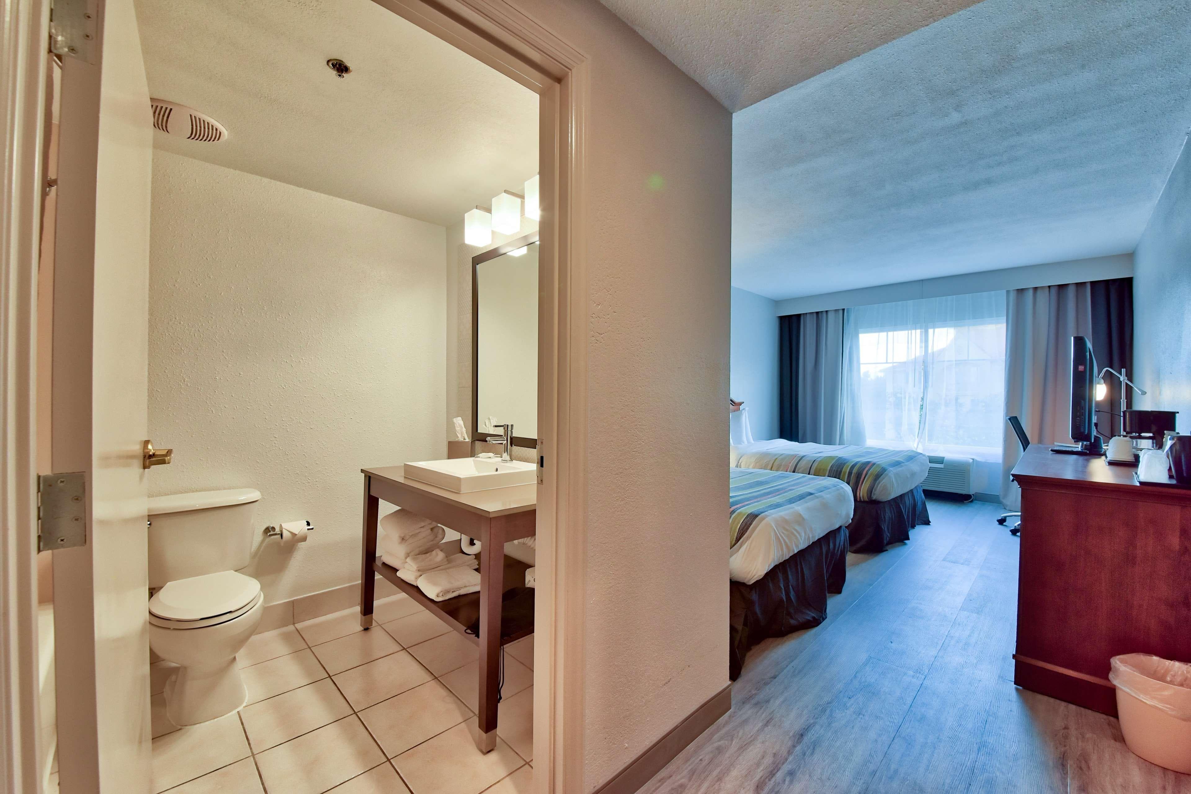 Country Inn & Suites by Radisson, Ocala Southwest — 15