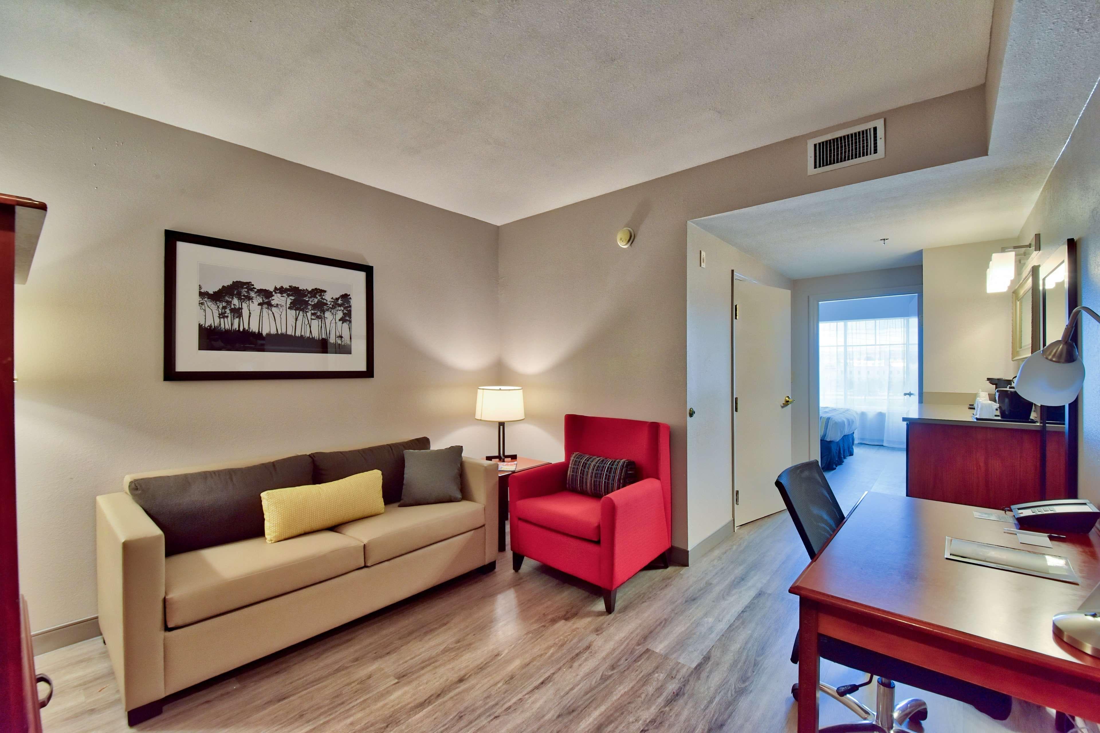 Country Inn & Suites by Radisson, Ocala Southwest — 7