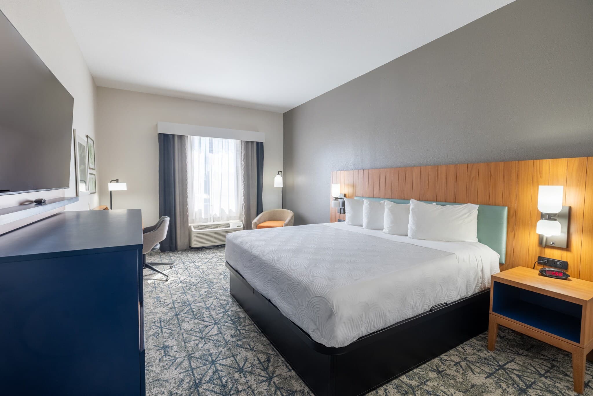 Country Inn & Suites by Radisson, St. Petersburg - Clearwater, FL — 3