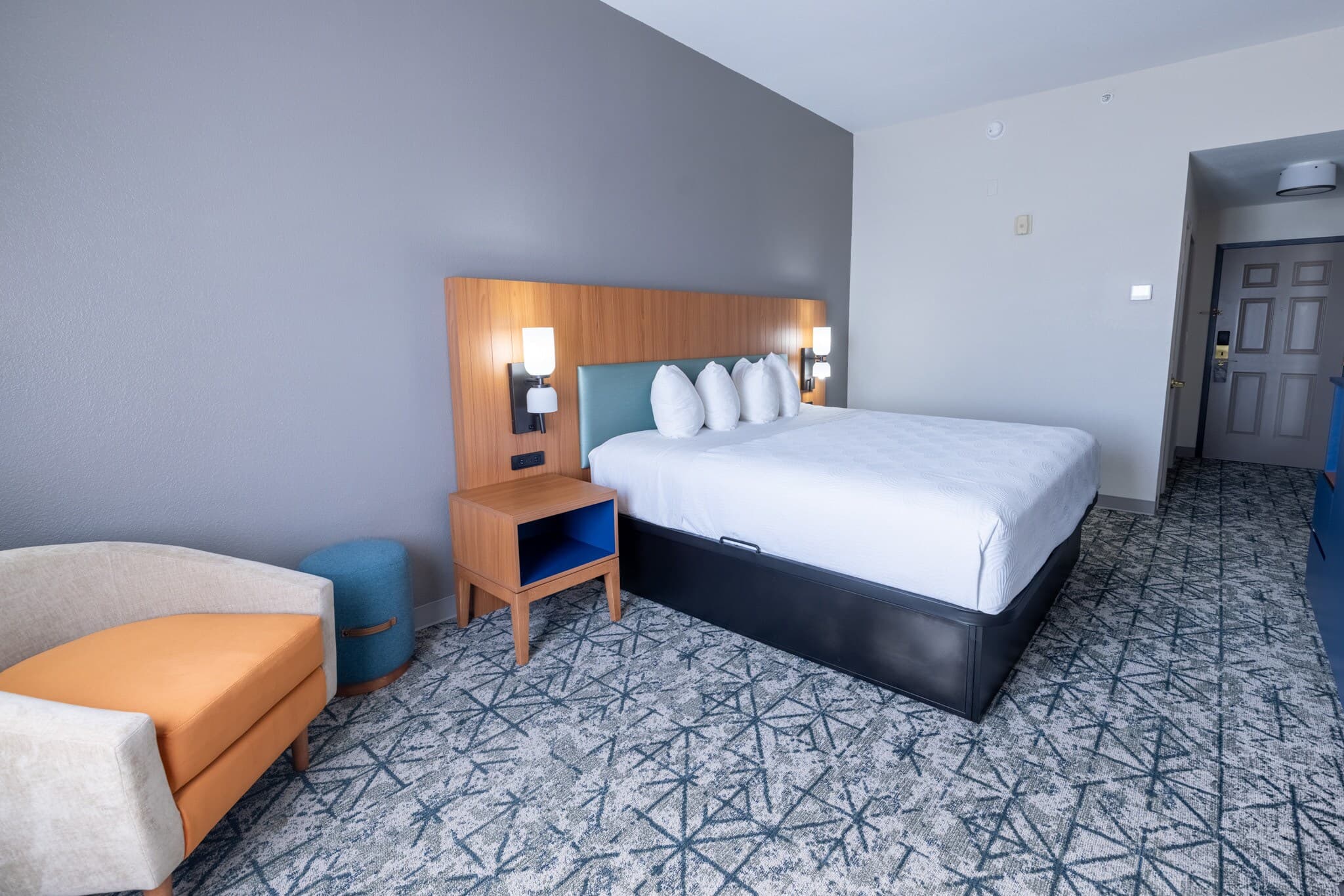 Country Inn & Suites by Radisson, St. Petersburg - Clearwater, FL — 8