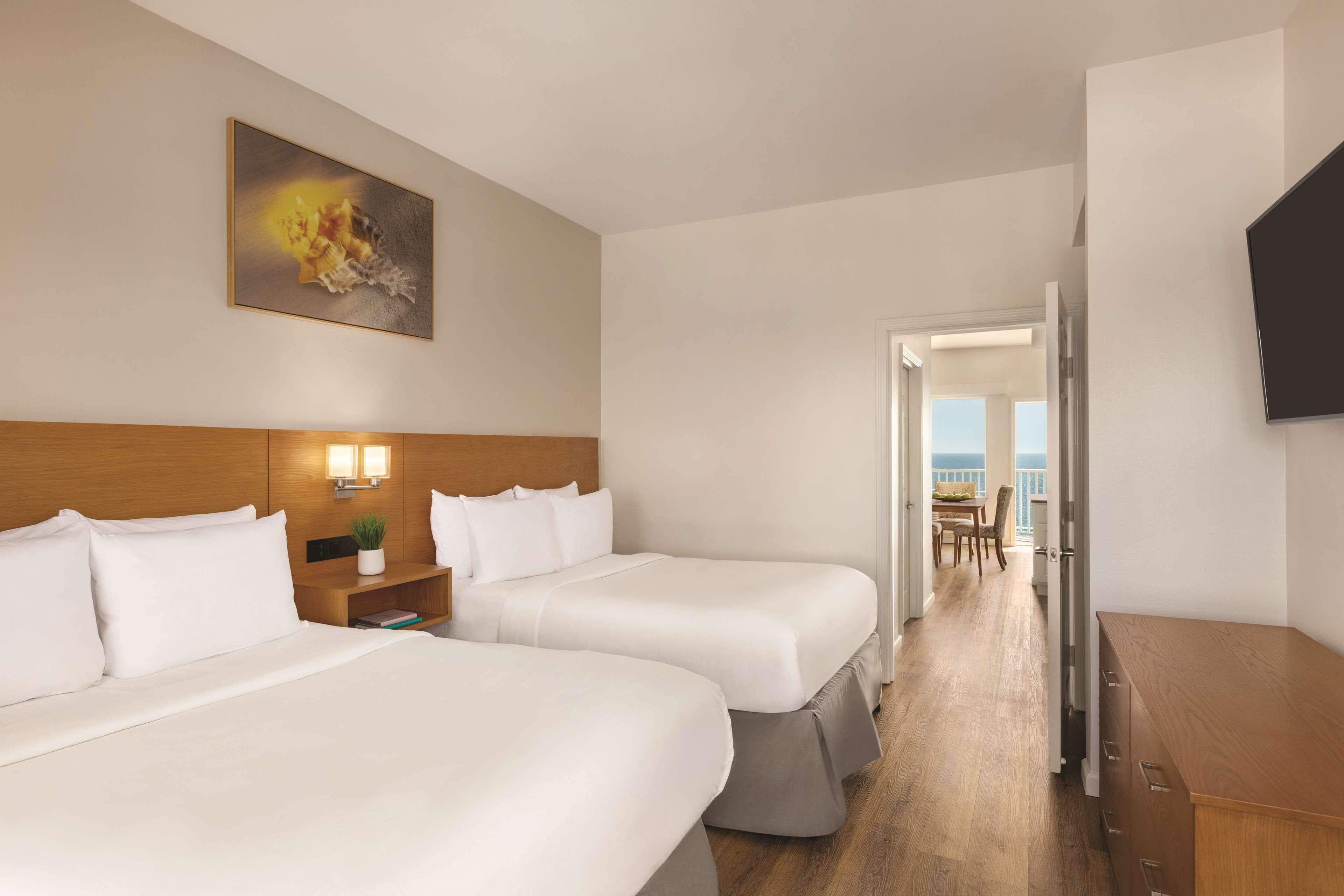 Radisson Beachfront Hotel - Panama City Beach — 16