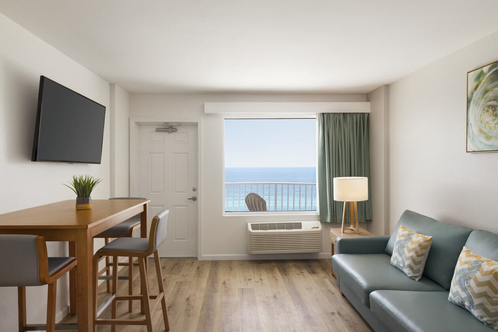 Radisson Beachfront Hotel - Panama City Beach - Image 3
