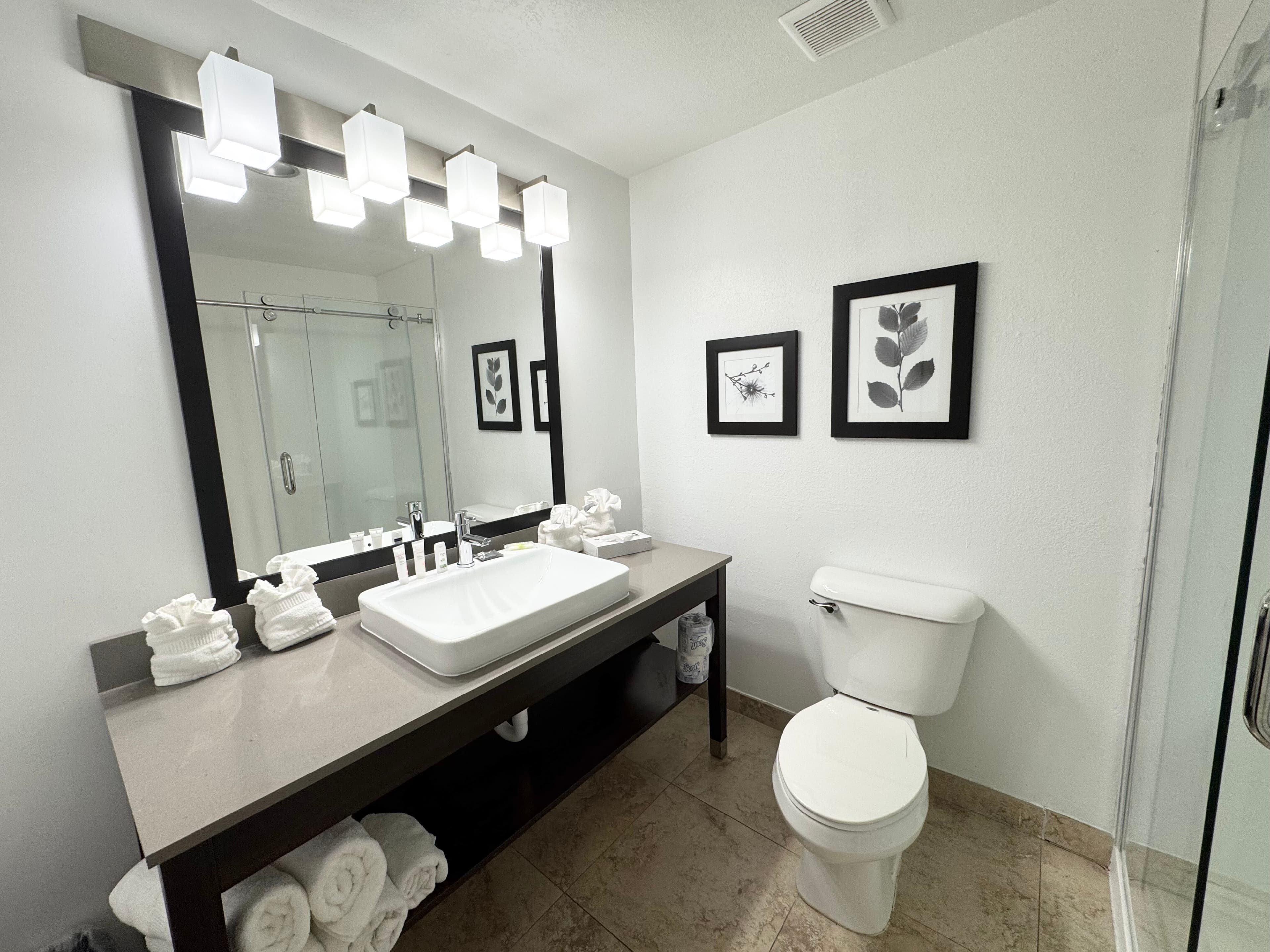 Country Inn & Suites by Radisson, Port Charlotte, FL - Image 4