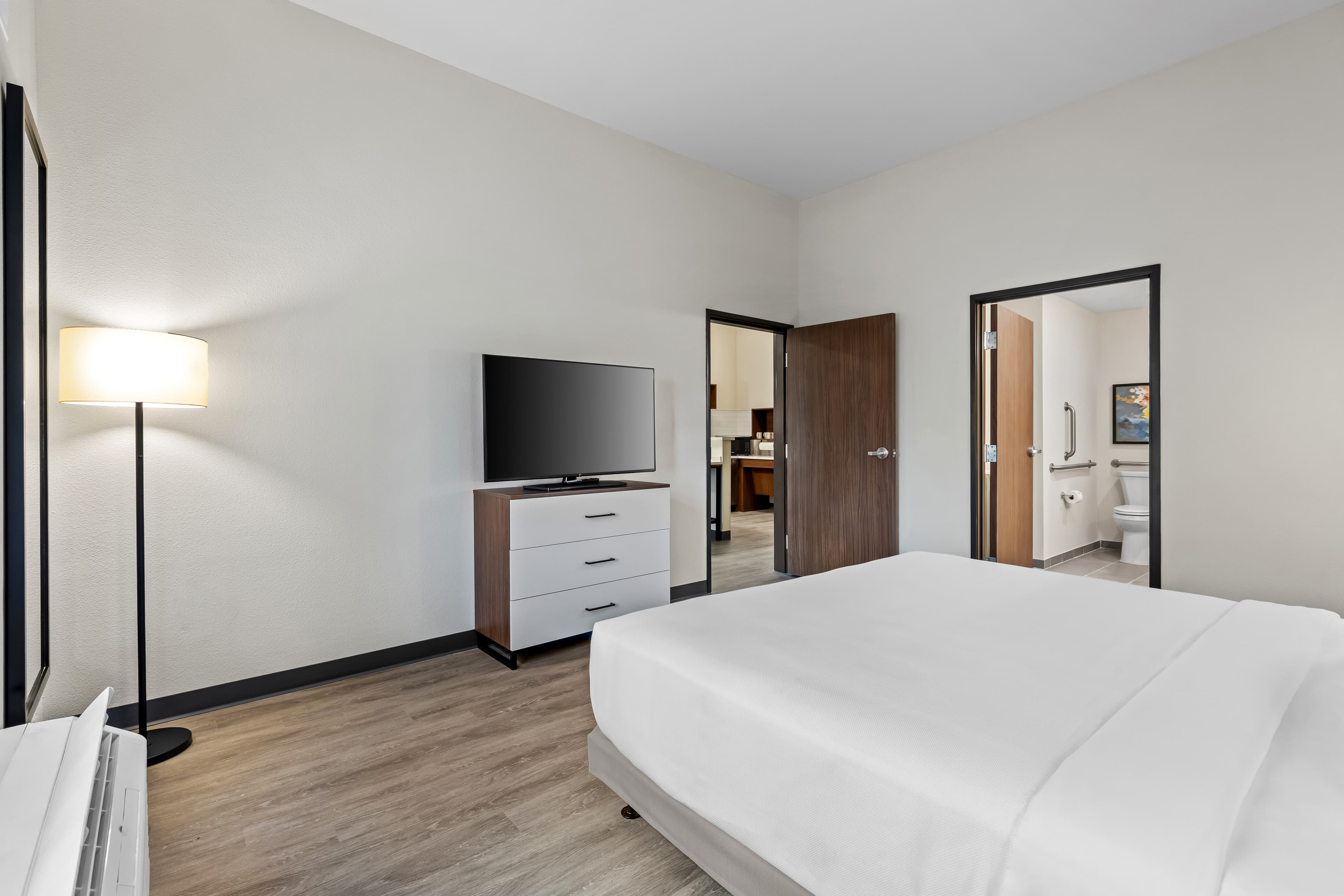 Everhome Suites Ocala I-75 North — 20