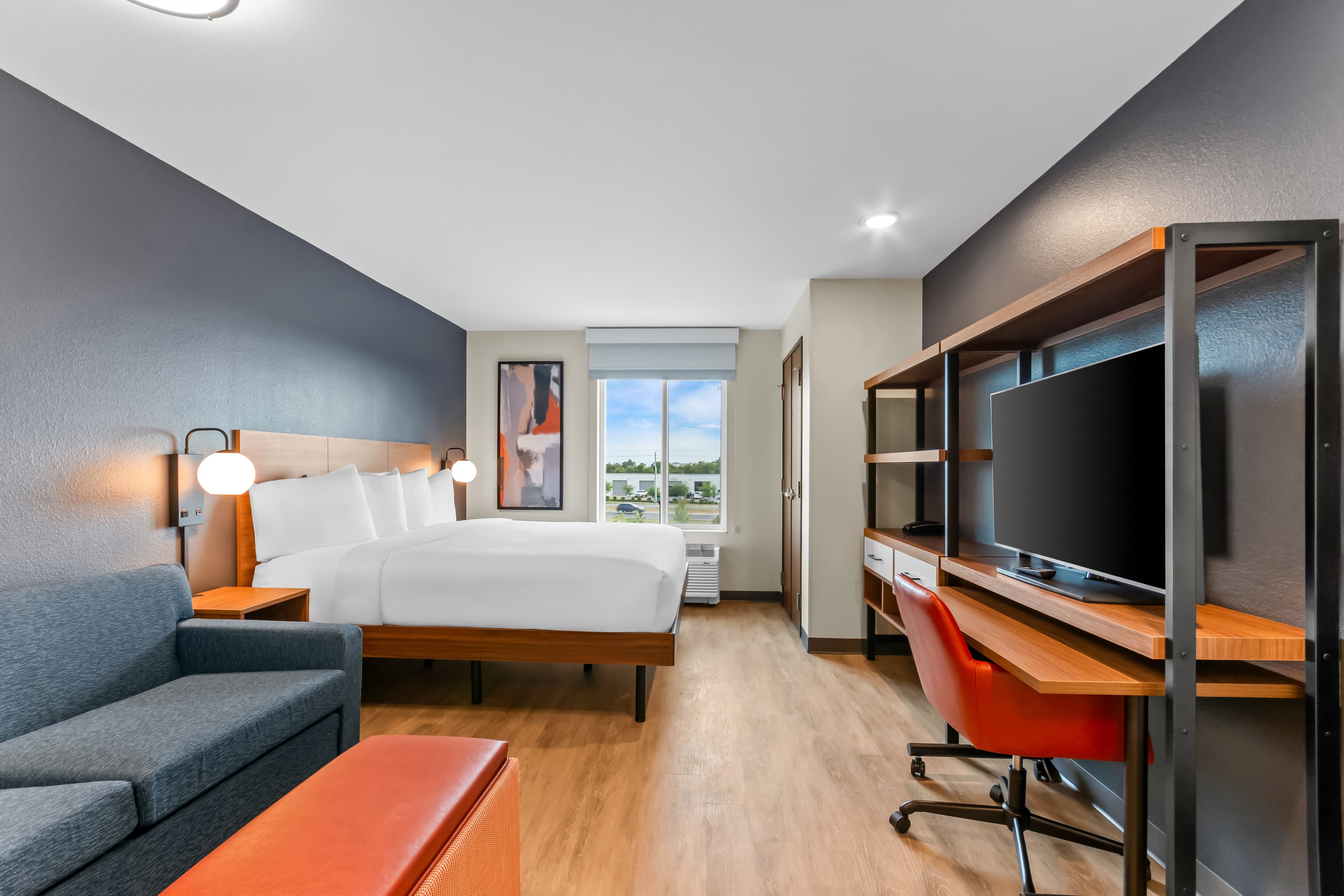 Everhome Suites Panama City Beach — 12