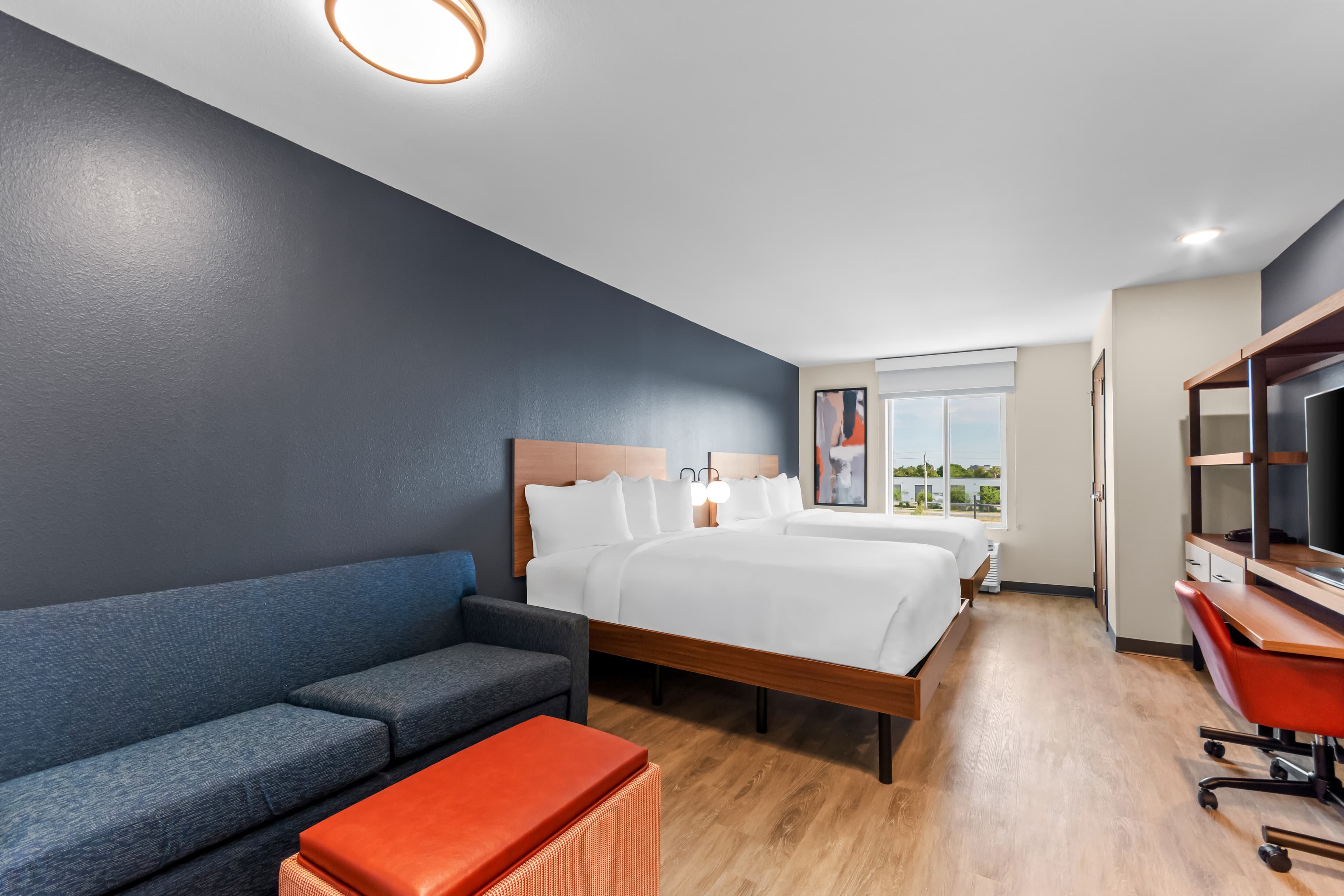 Everhome Suites Panama City Beach — 16