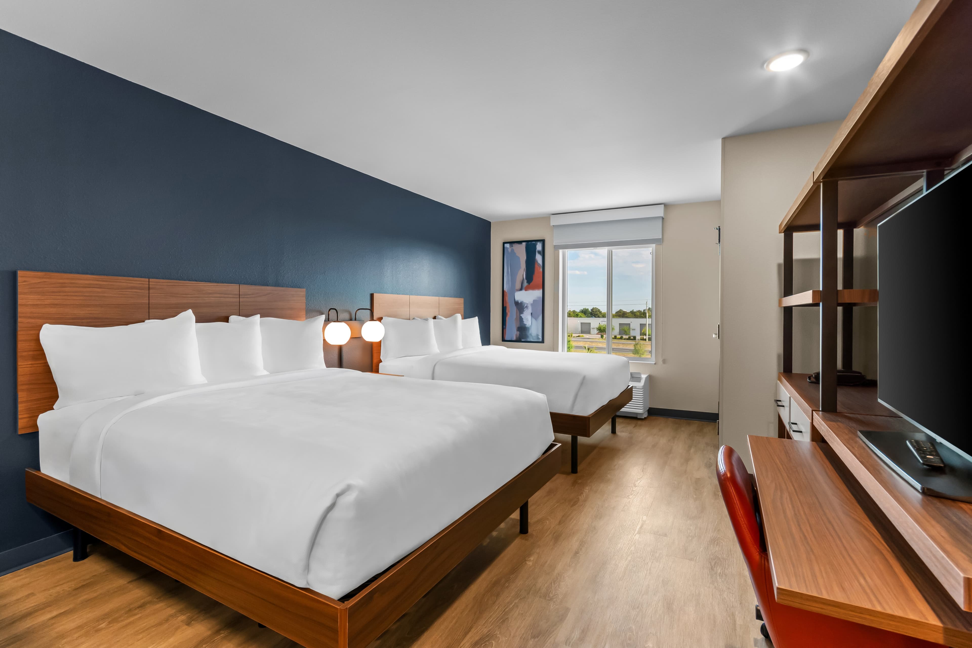 Everhome Suites Panama City Beach — 17