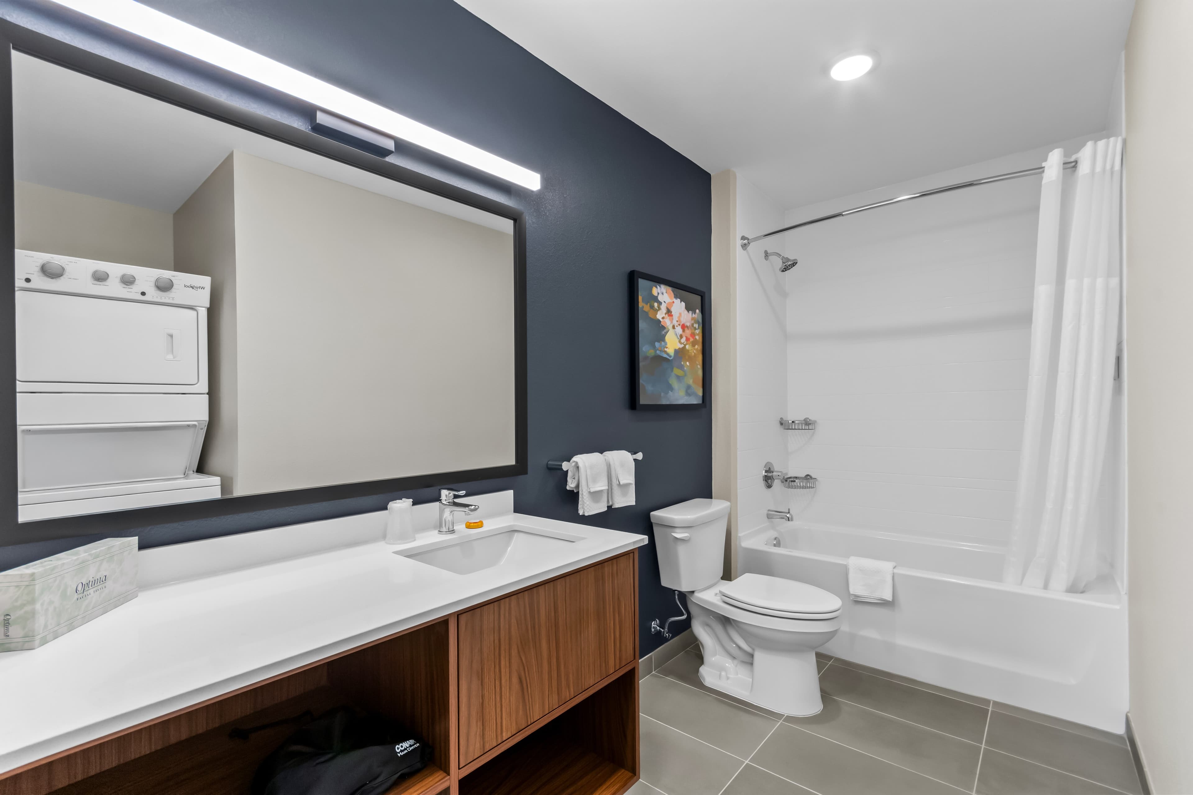 Everhome Suites Panama City Beach — 28
