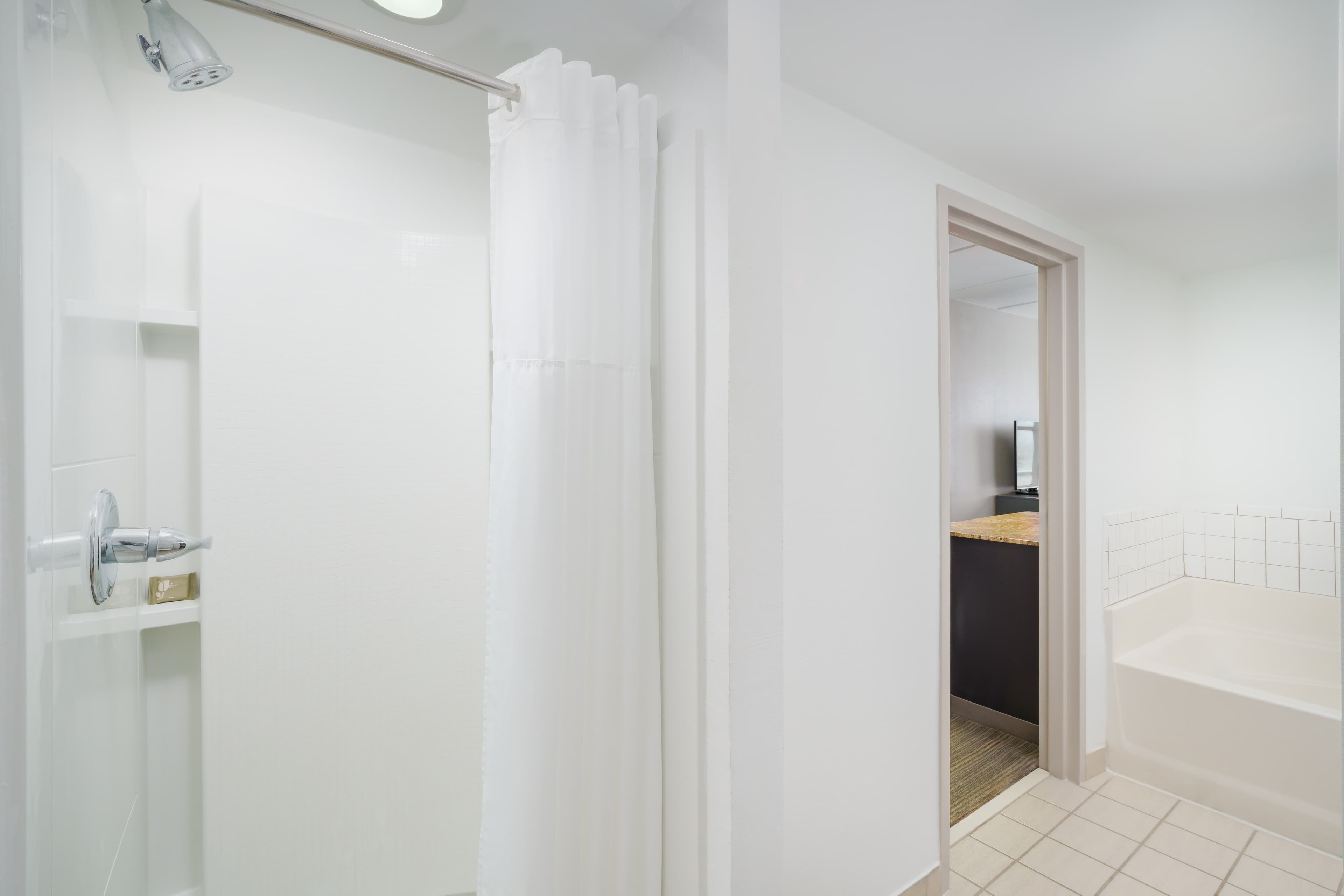 Country Inn & Suites by Radisson, Orlando Airport, FL — 10