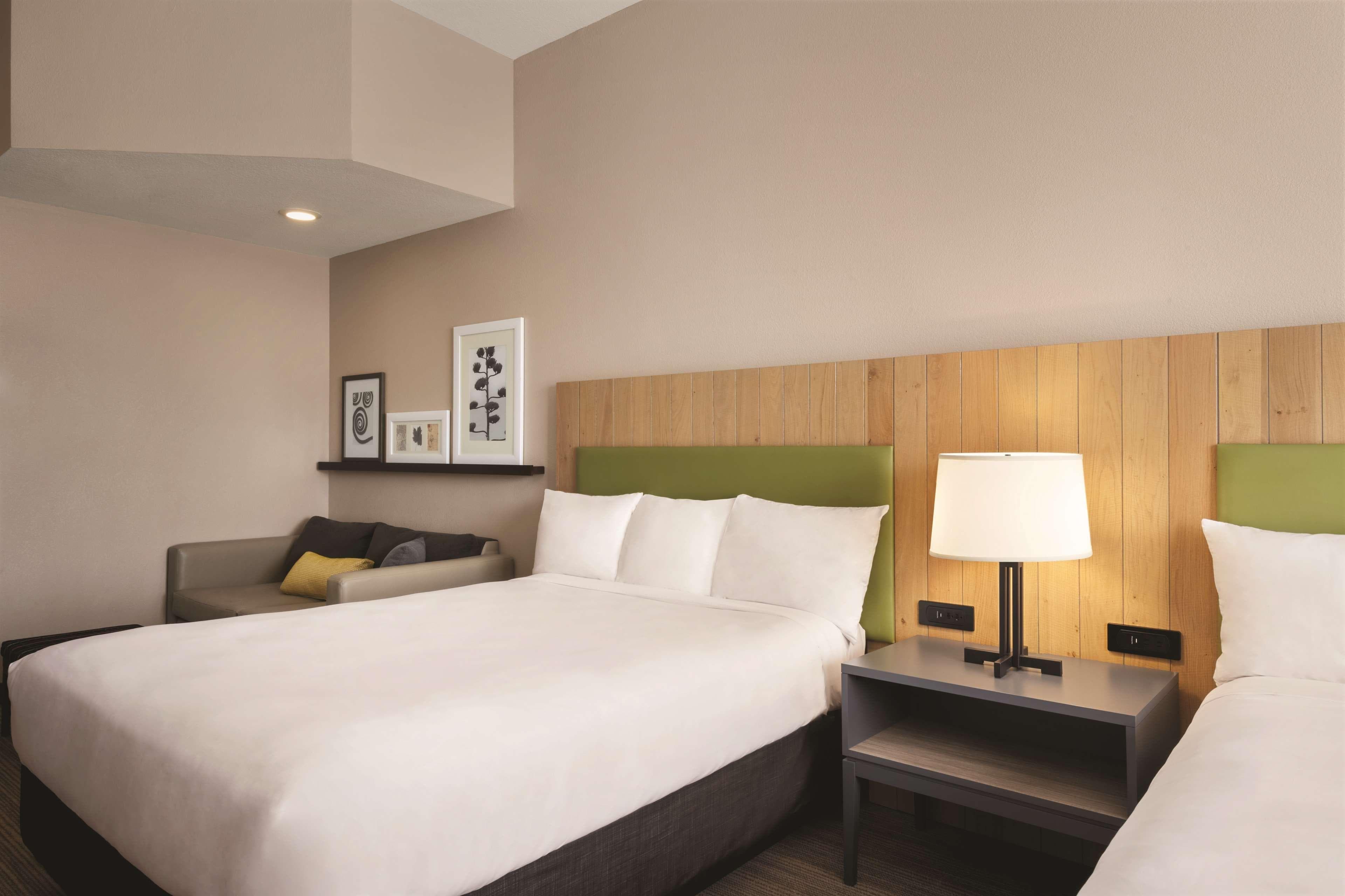 Country Inn & Suites by Radisson, Bradenton-Lakewood Ranch, FL — 14
