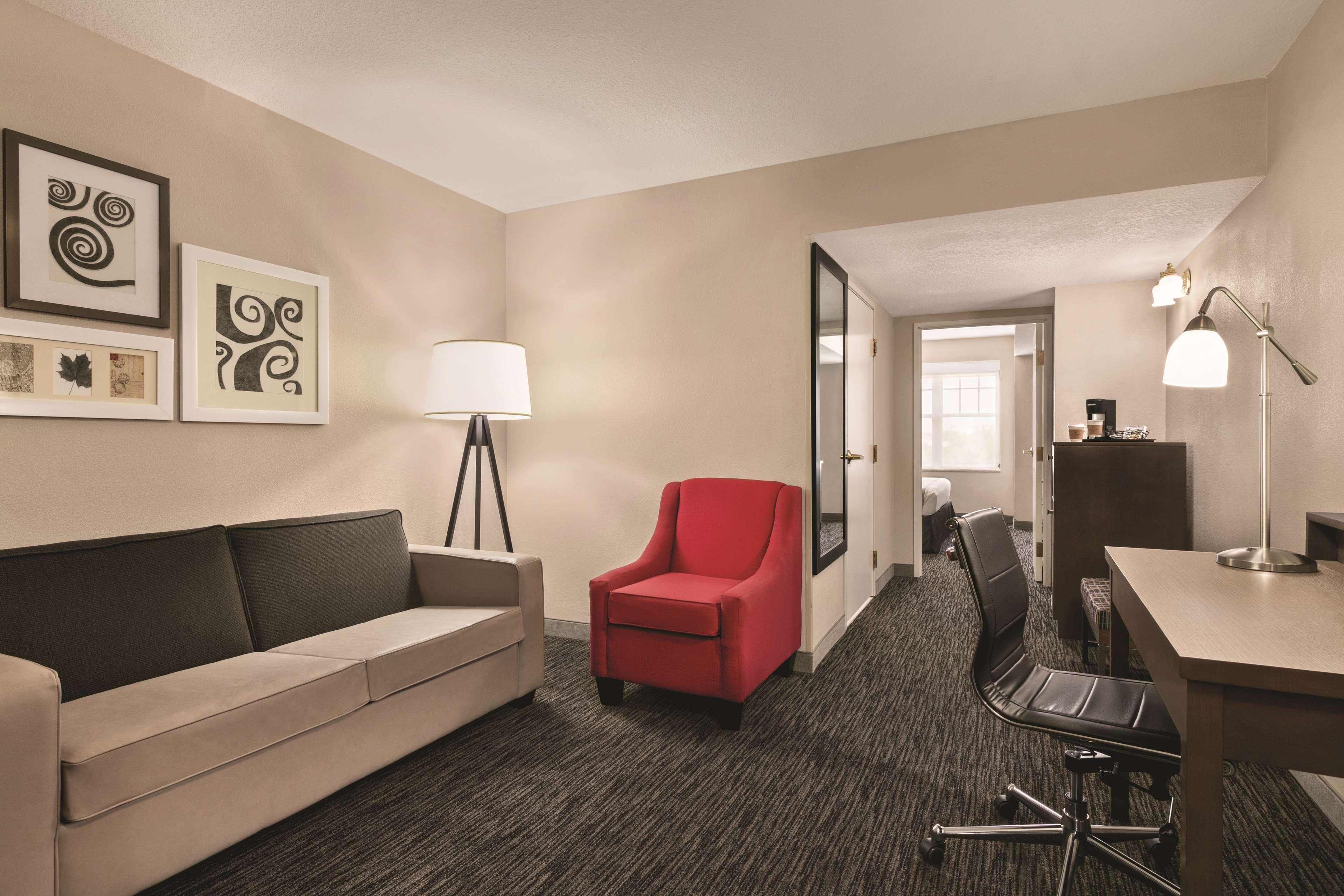 Country Inn & Suites by Radisson, Tampa/Brandon, FL — 6