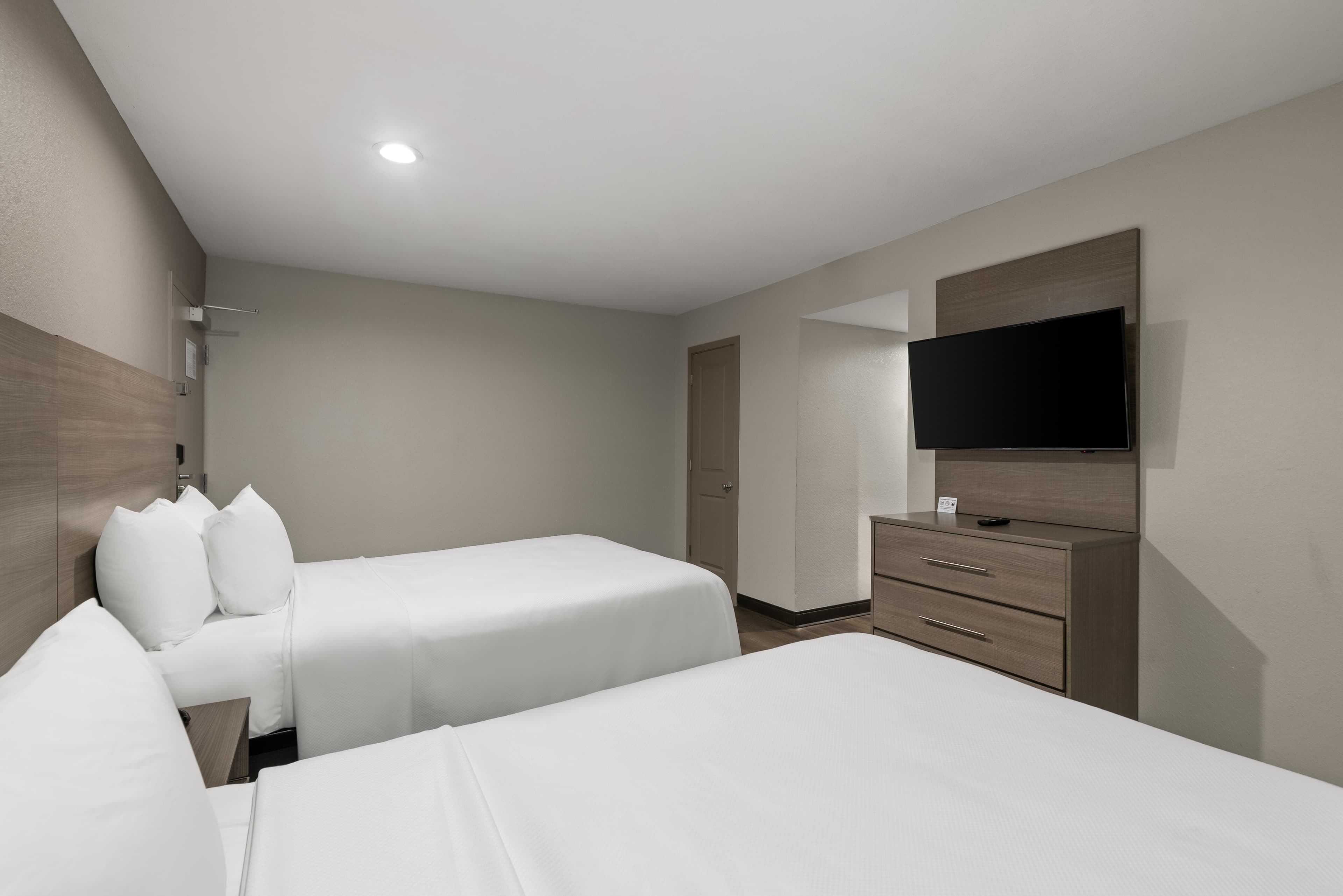 Quality Suites Wildwood - The Villages - Image 5