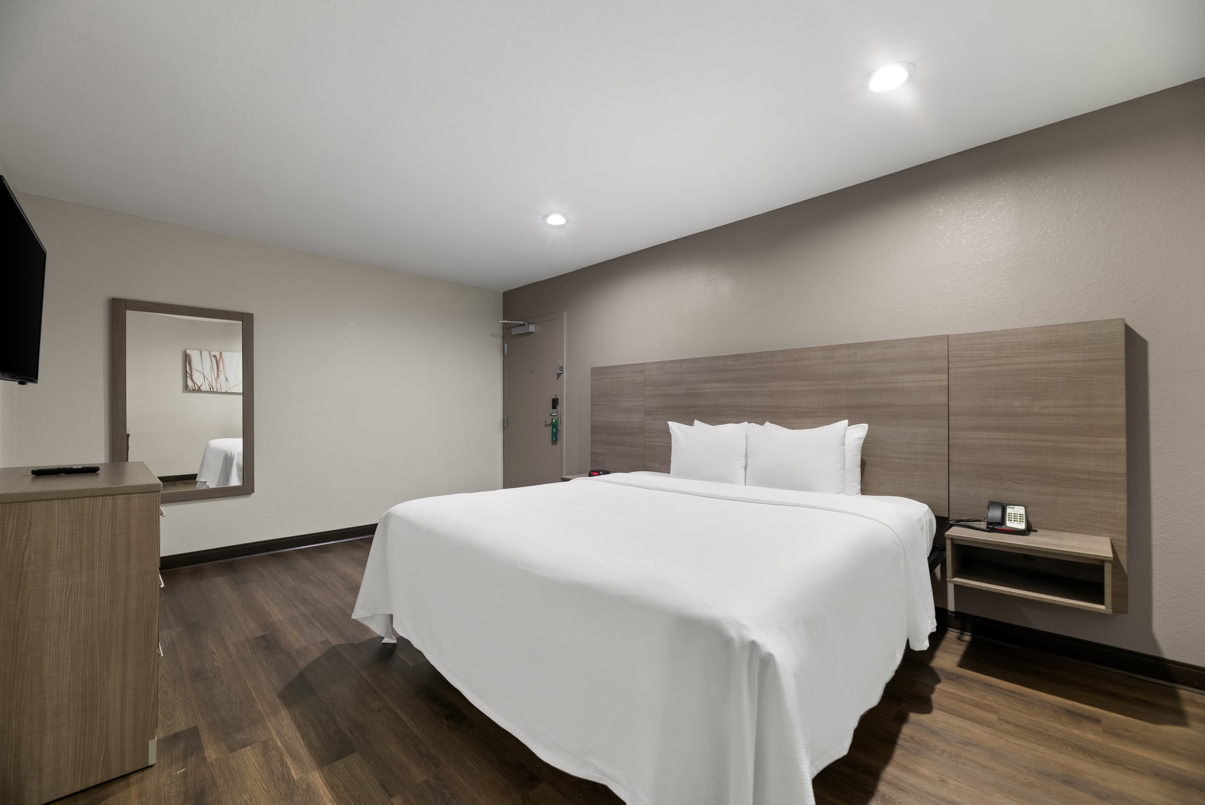 Quality Suites Wildwood - The Villages — 20