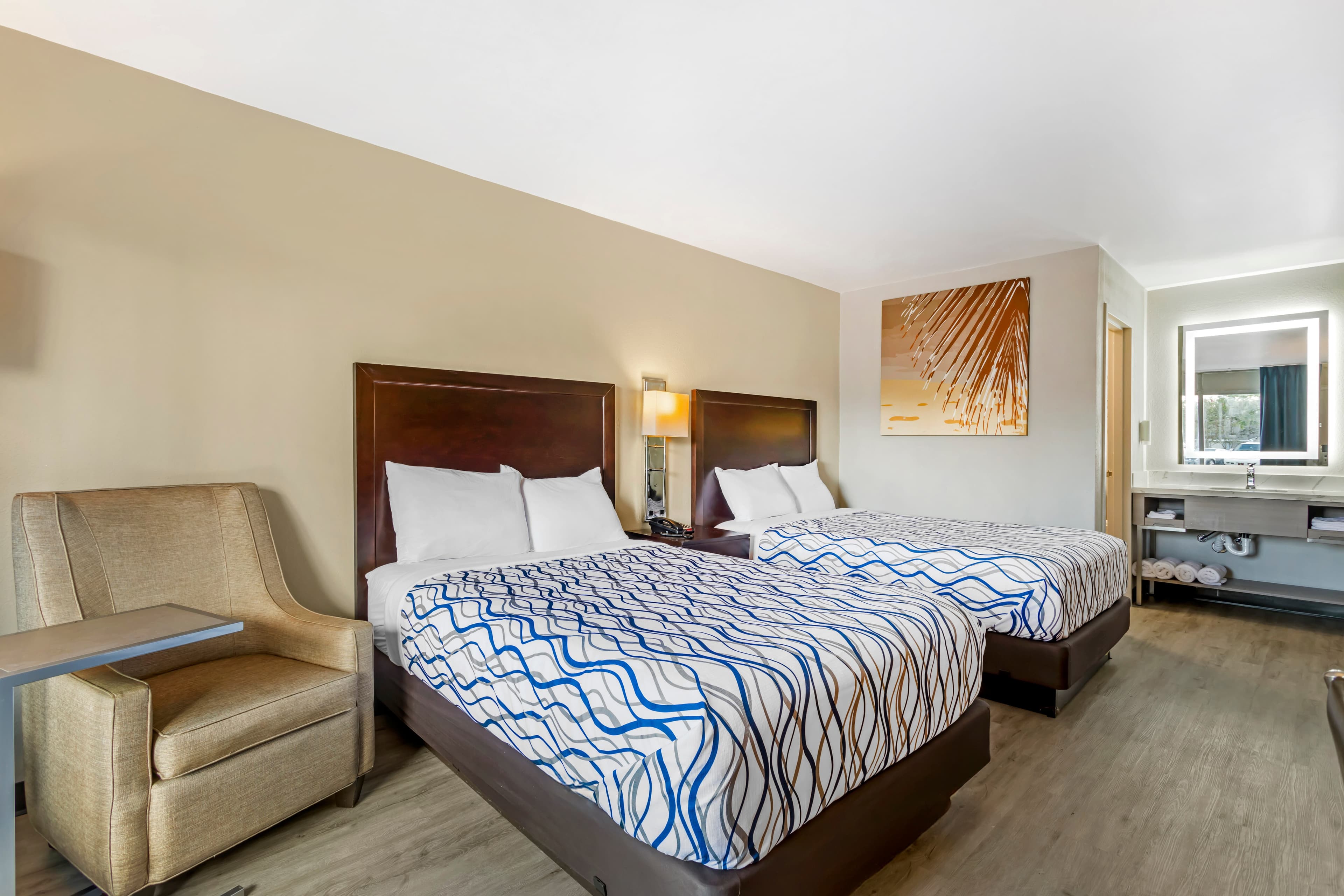 Rodeway Inn Orange Park - Jacksonville near Naval Air Station - Image 2