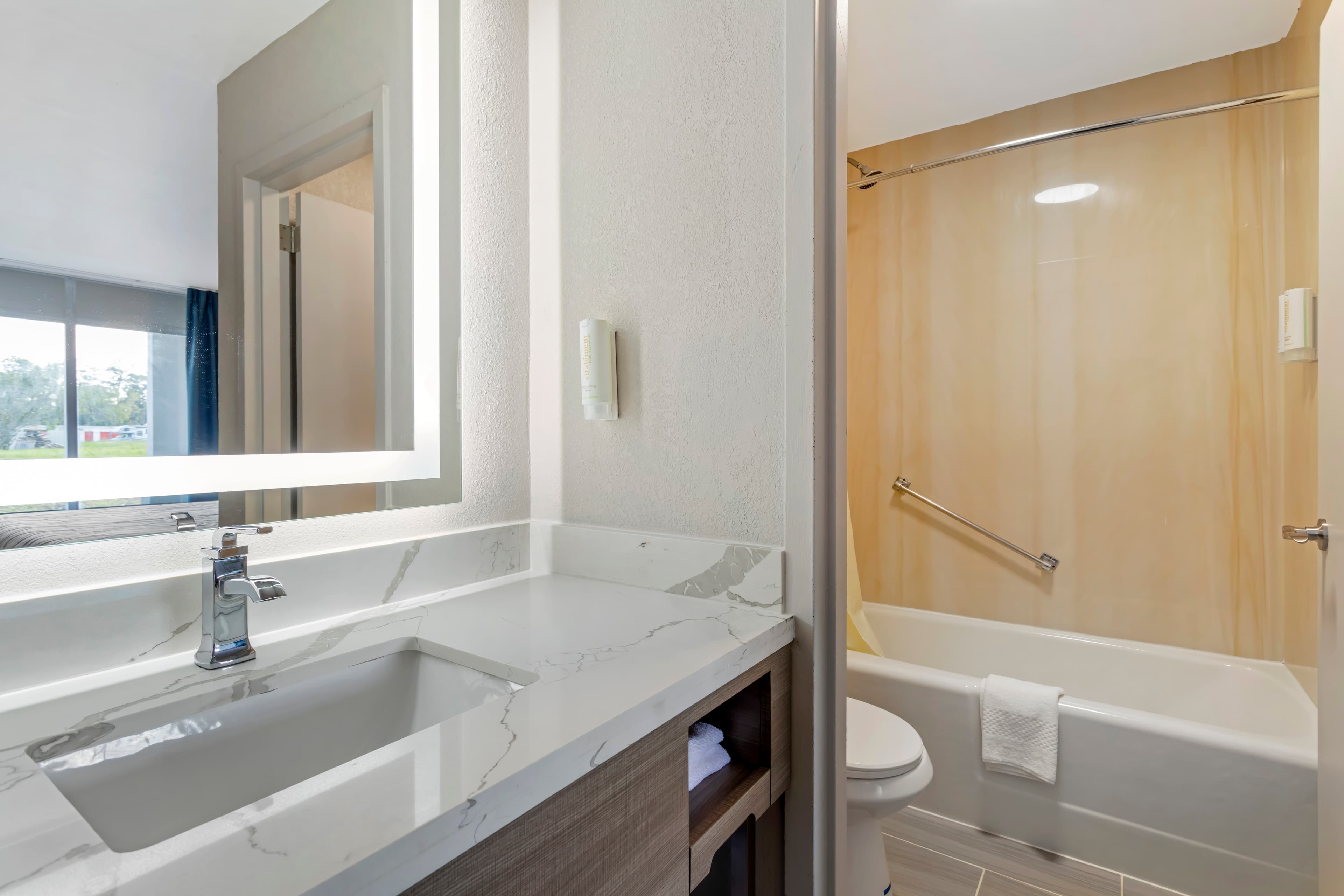 Rodeway Inn Orange Park - Jacksonville near Naval Air Station — 13