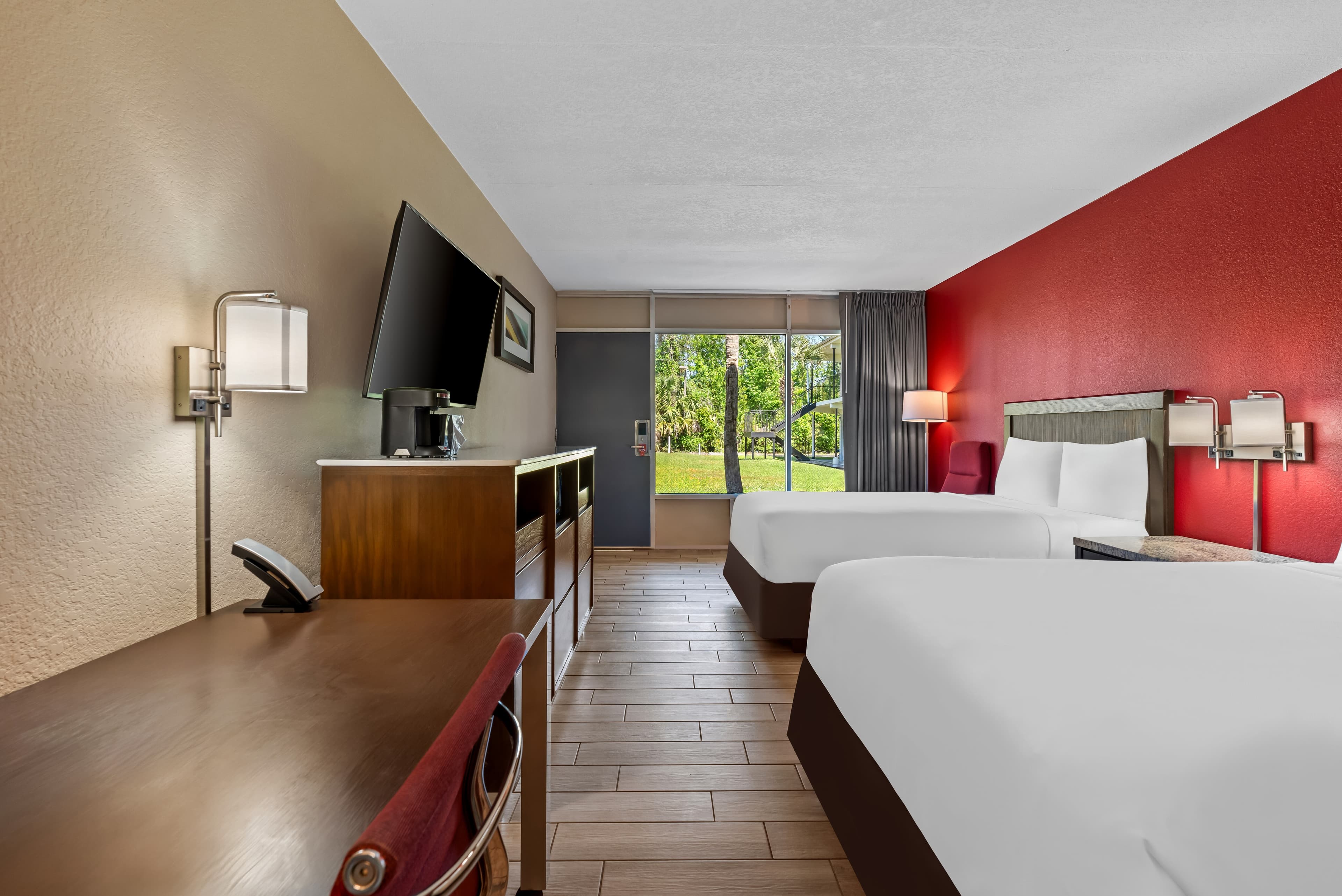 Econo Lodge Jennings - Image 3