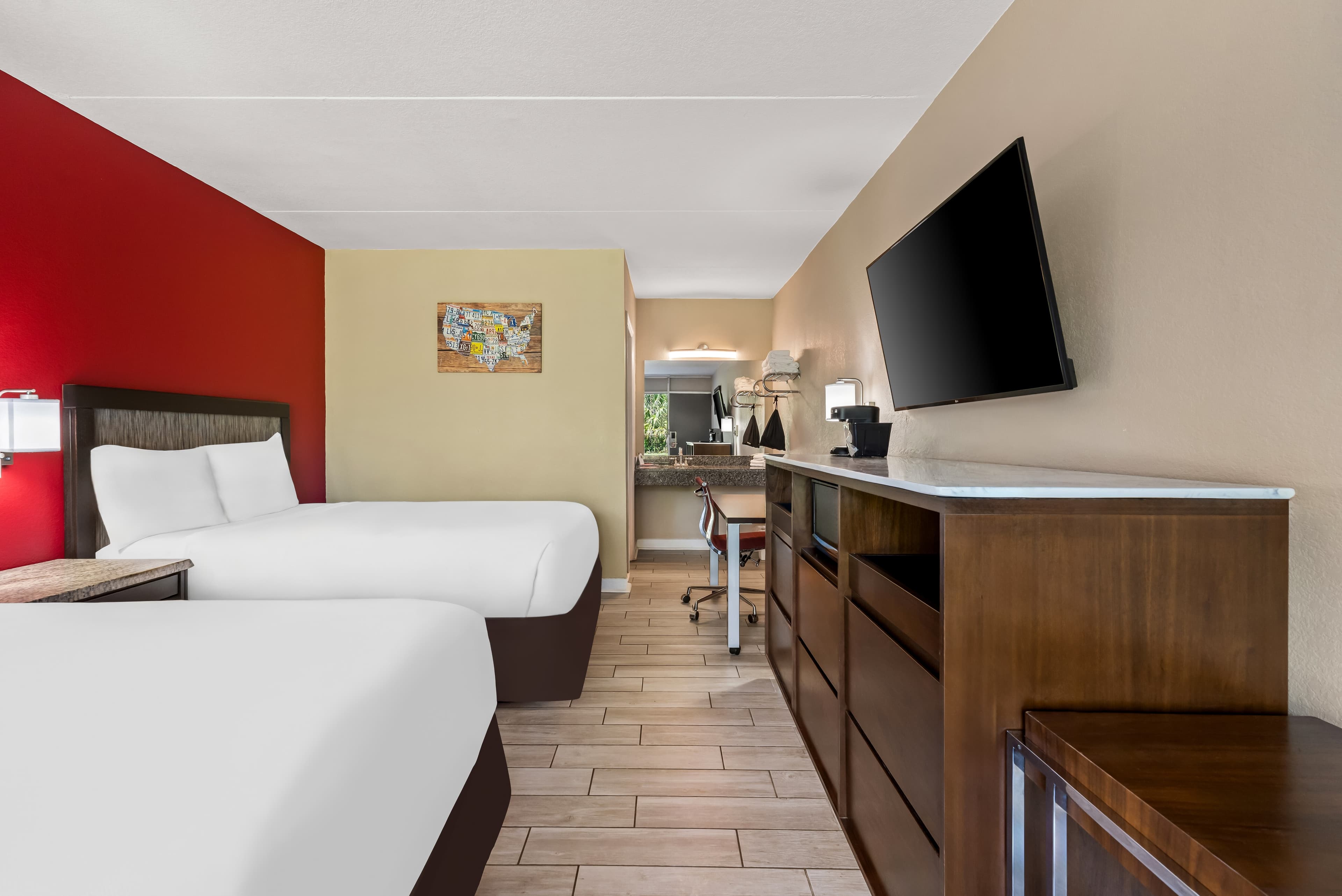 Econo Lodge Jennings — 7
