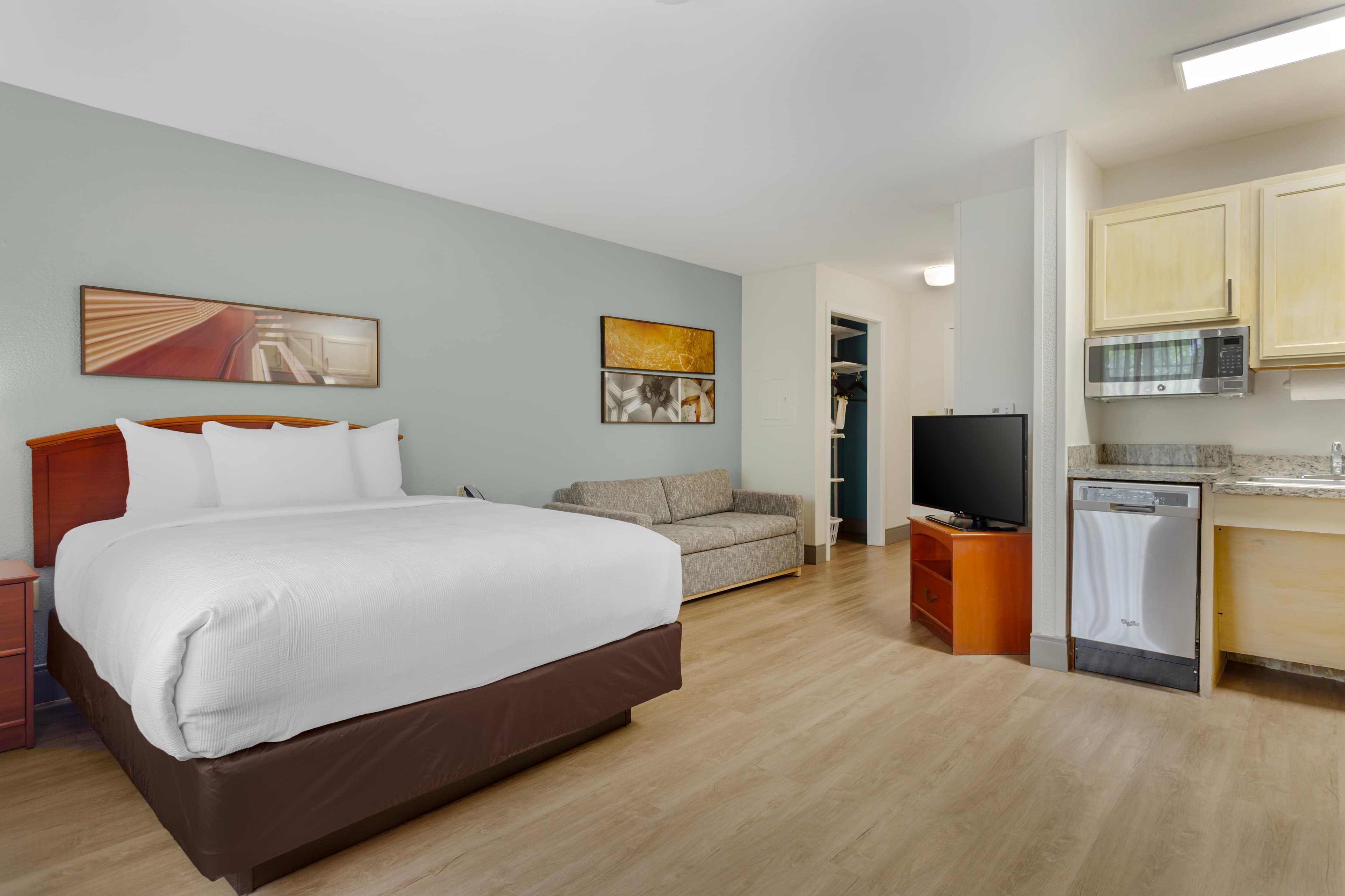 MainStay Suites Tampa Moffitt-USF — 8