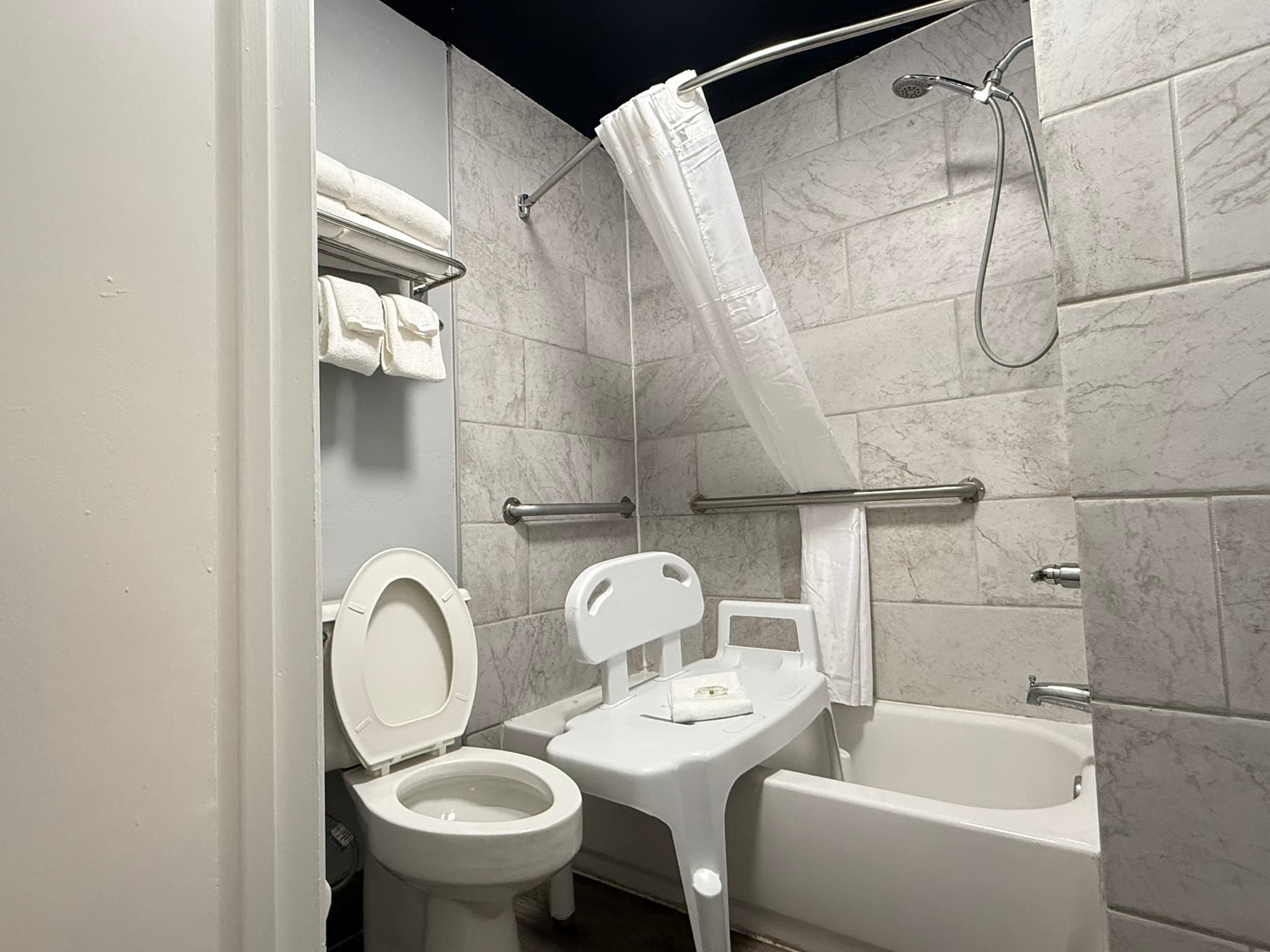 Quality Inn Crestview I-10 Eglin AFB Area — 23