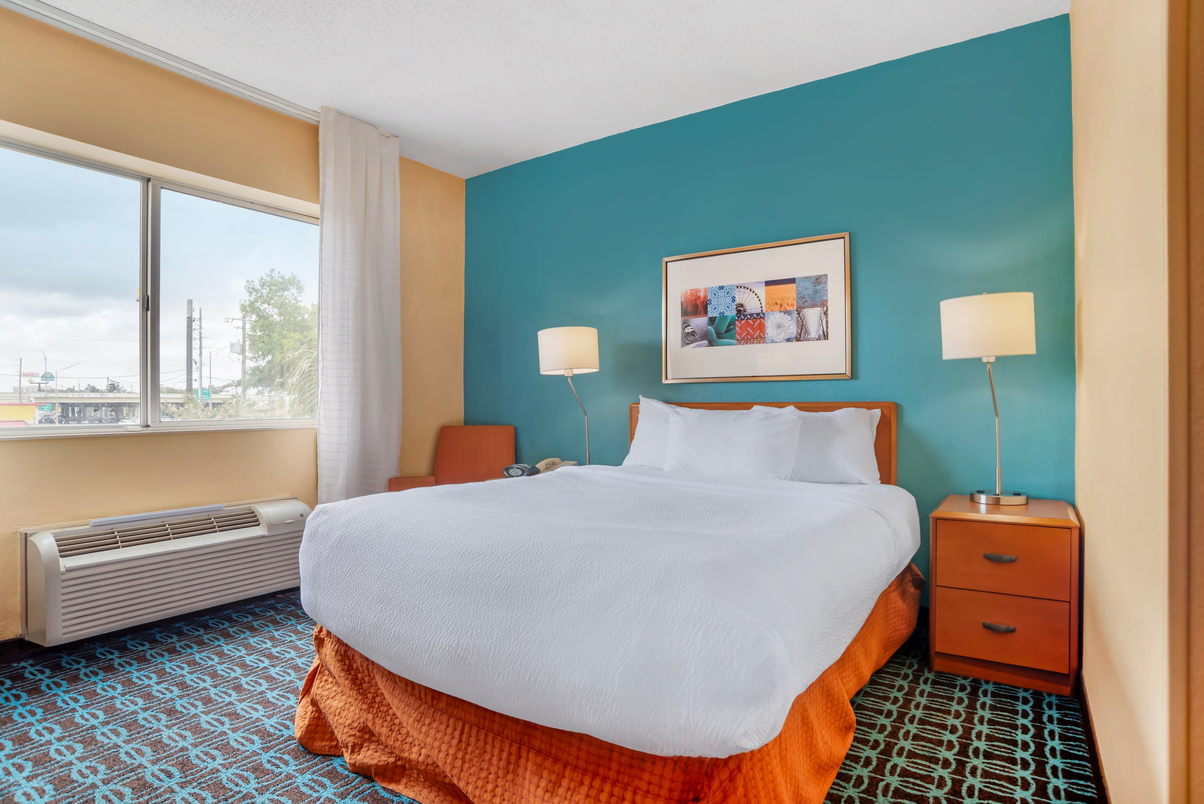Rodeway Inn - Image 5
