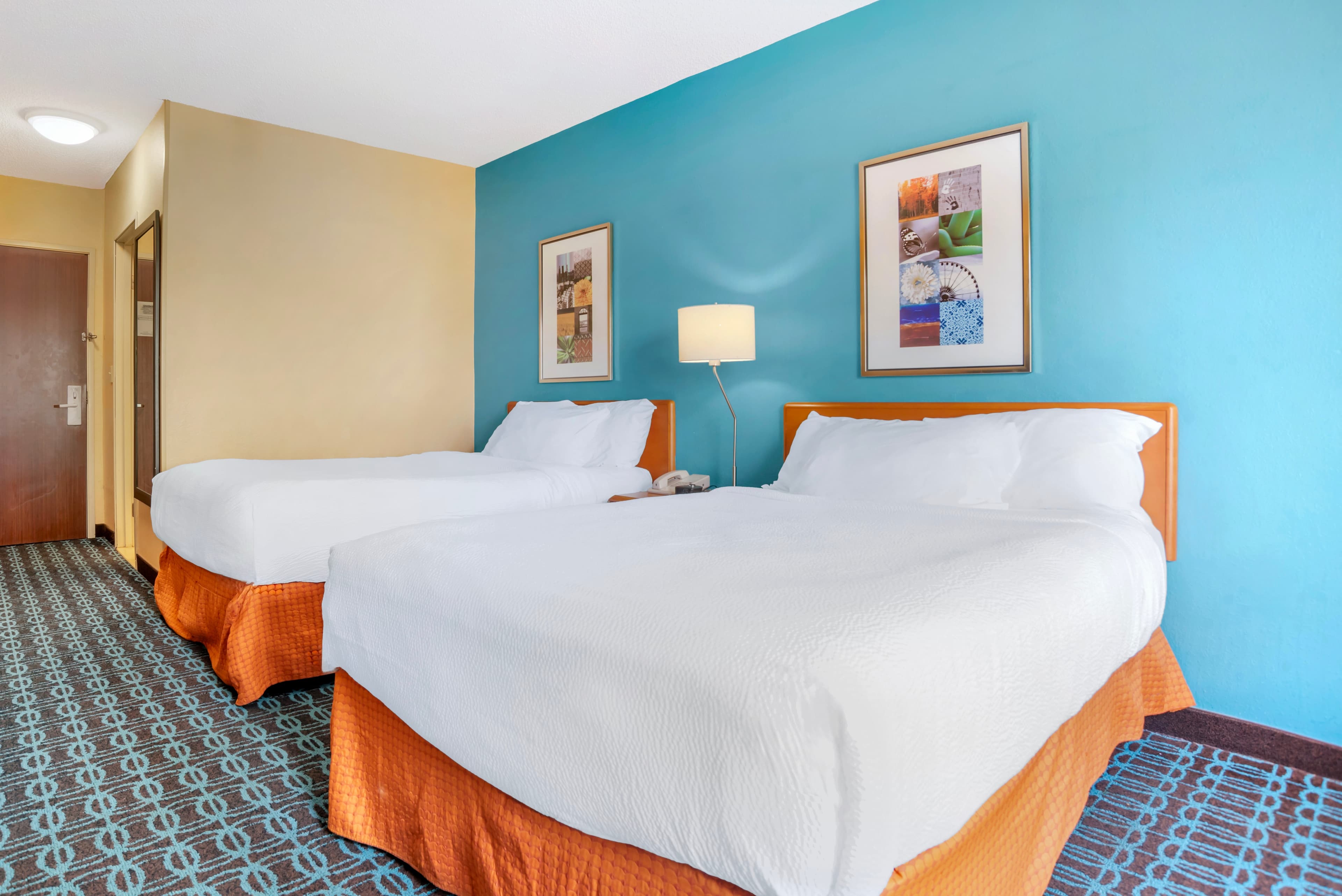 Rodeway Inn — 12