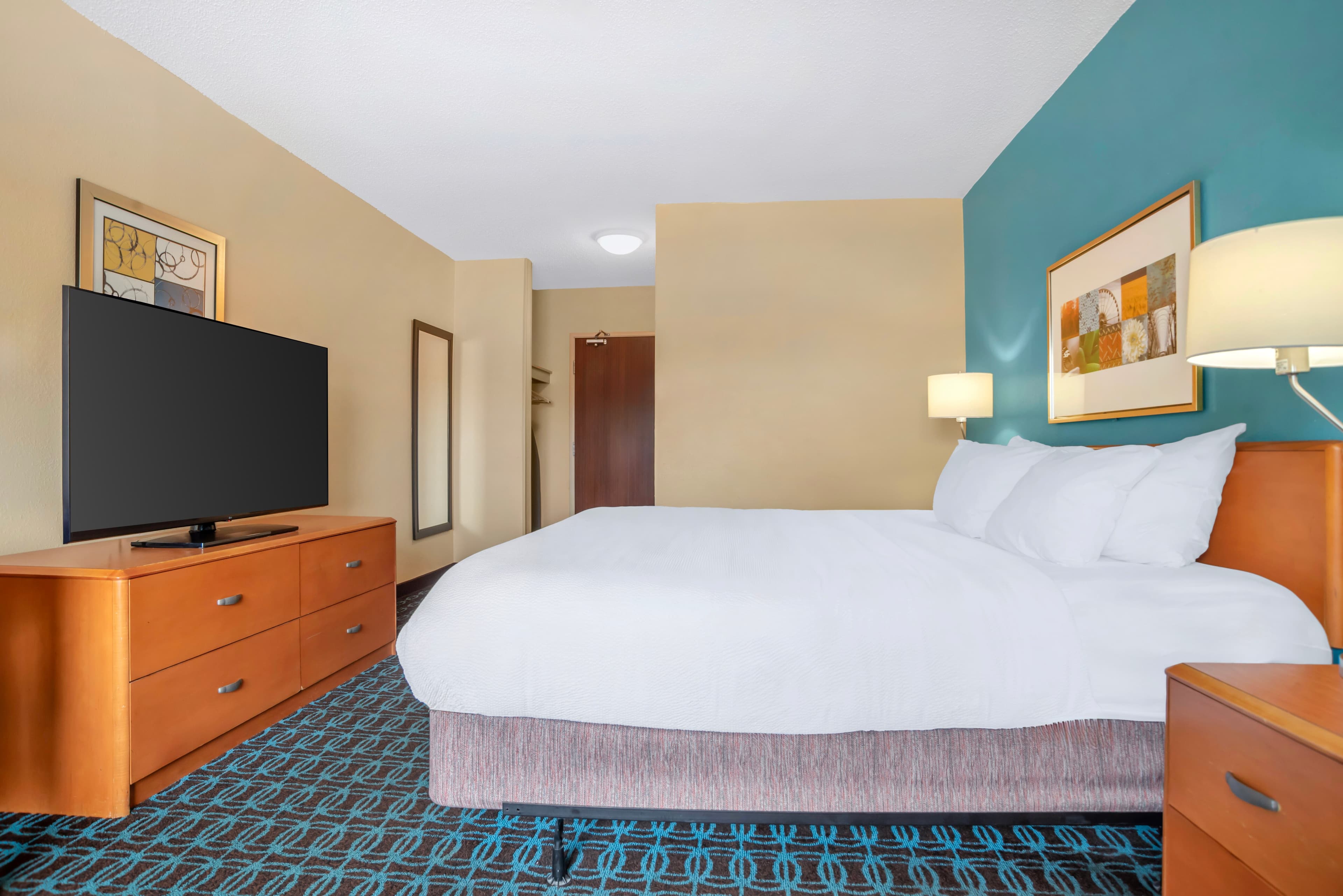 Rodeway Inn - Image 4