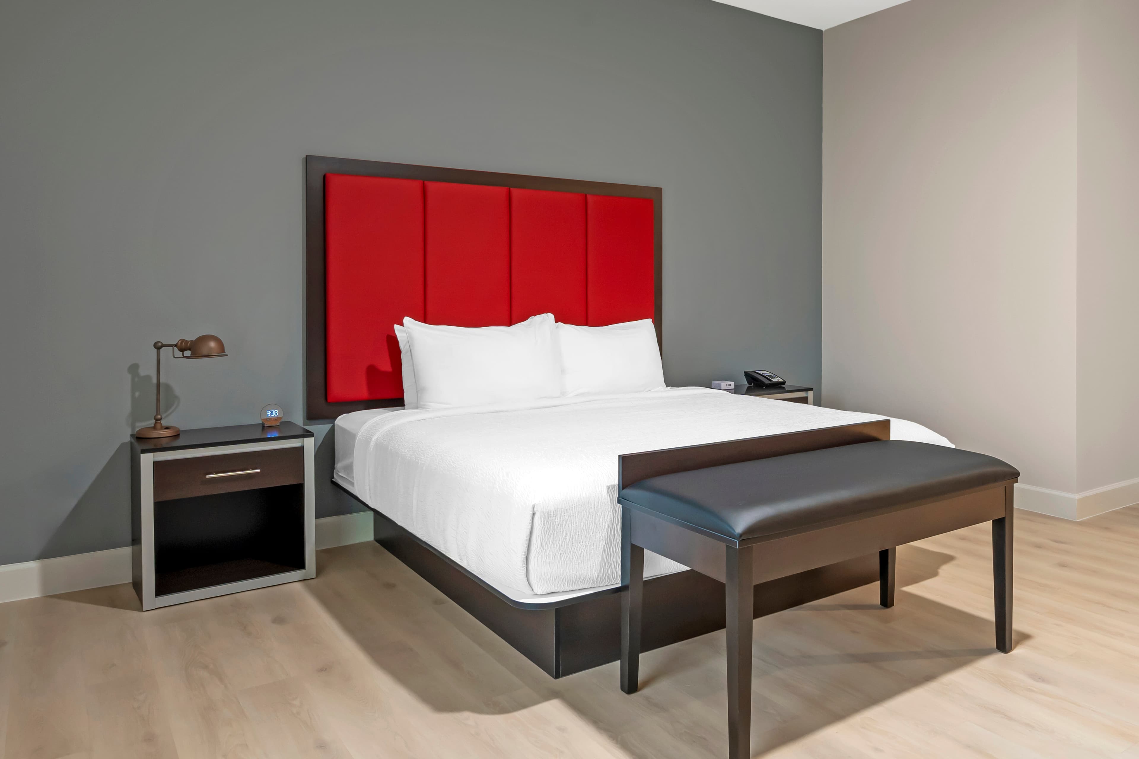The J Hotel Dunedin near Honeymoon Island State Park, an Ascend Collection Hotel - Image 3