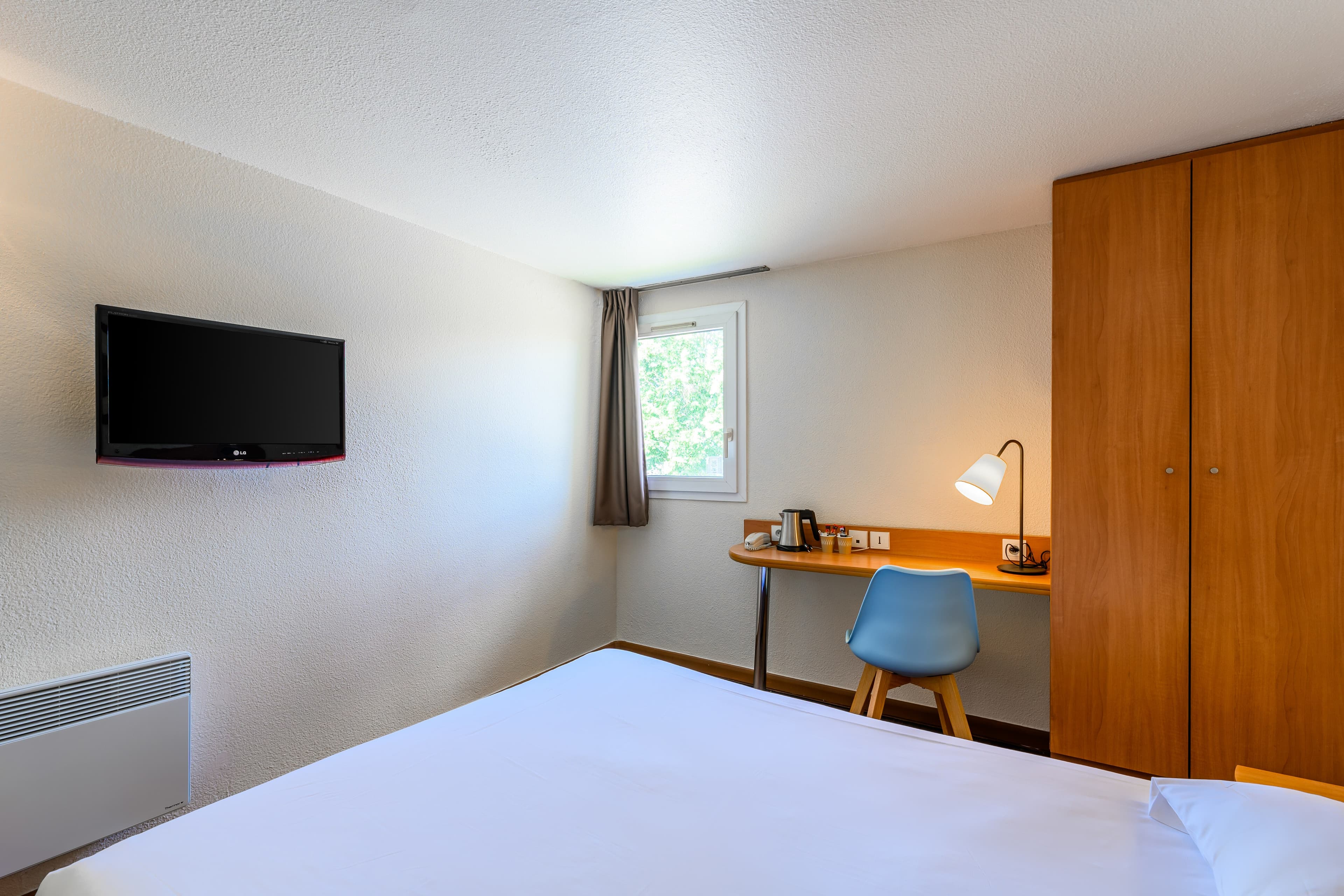 Comfort Hotel Amiens Nord - Image 3