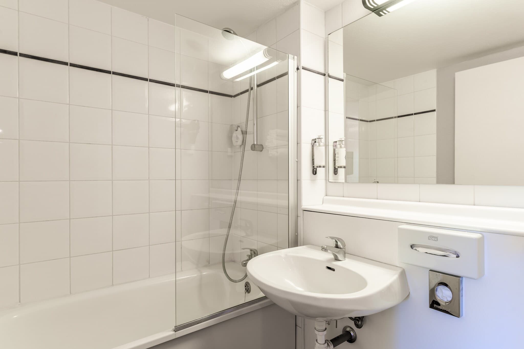 Comfort Hotel Amiens Nord - Image 4