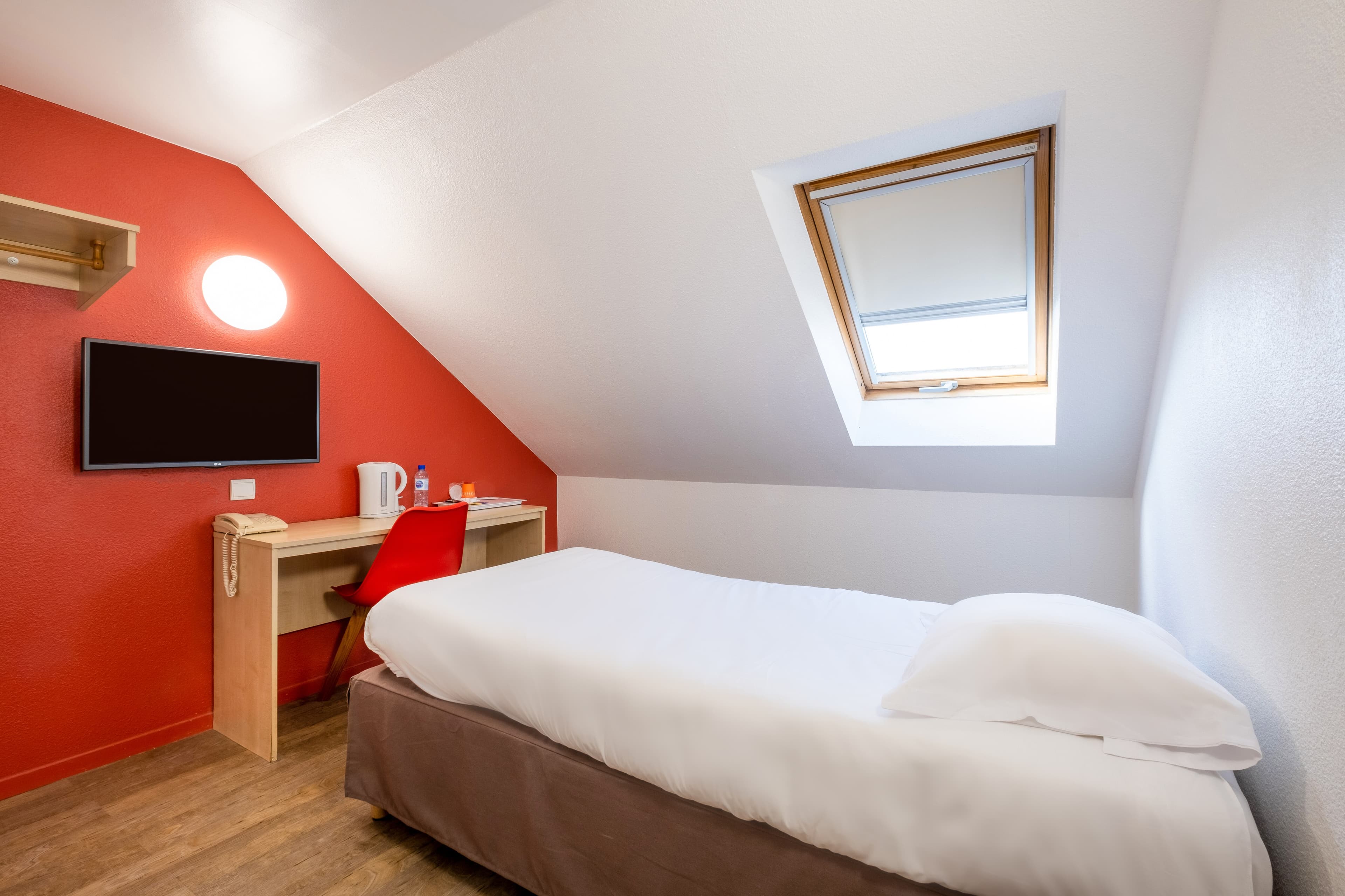 Comfort Hotel Etampes — 10