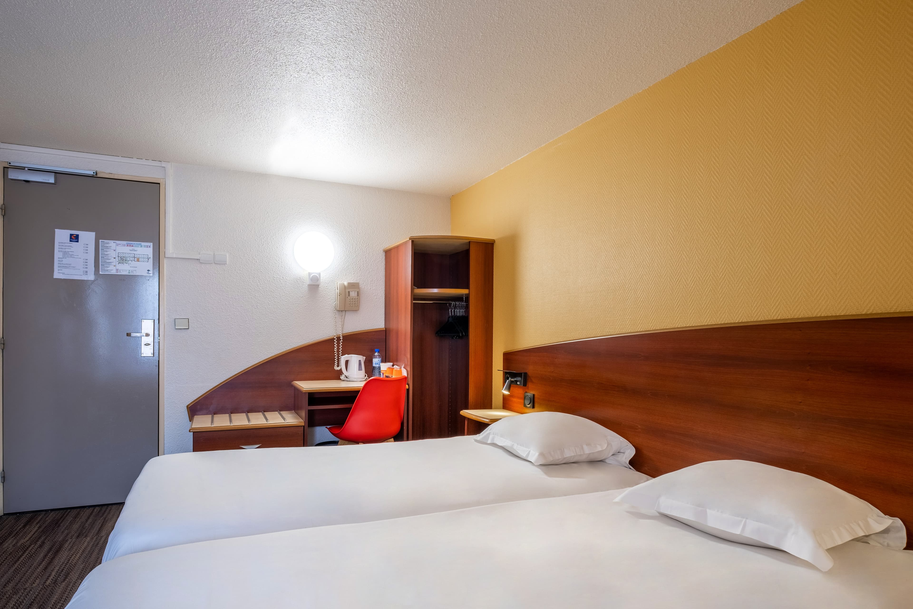 Comfort Hotel Etampes — 20