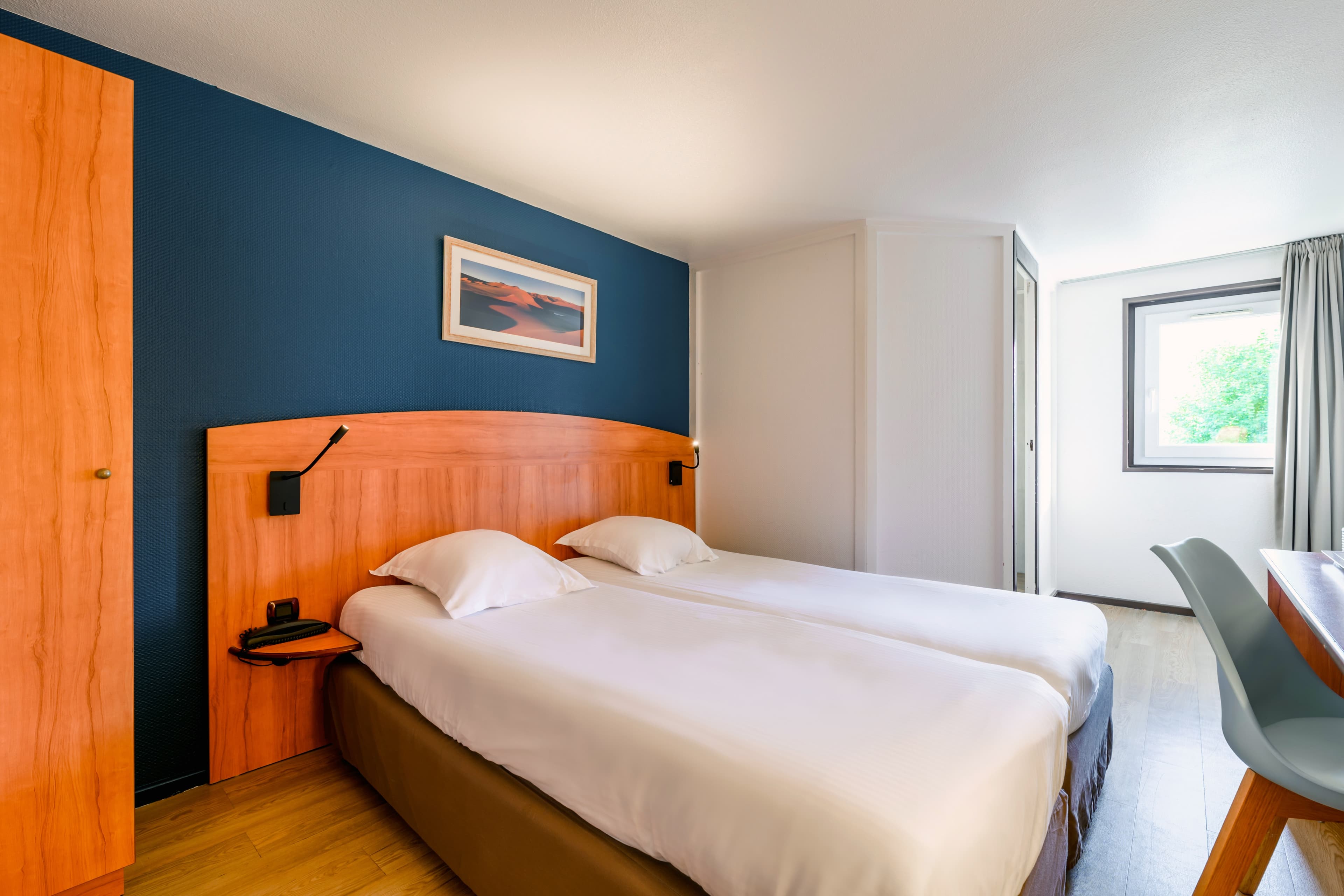 Comfort Hotel Evreux — 13