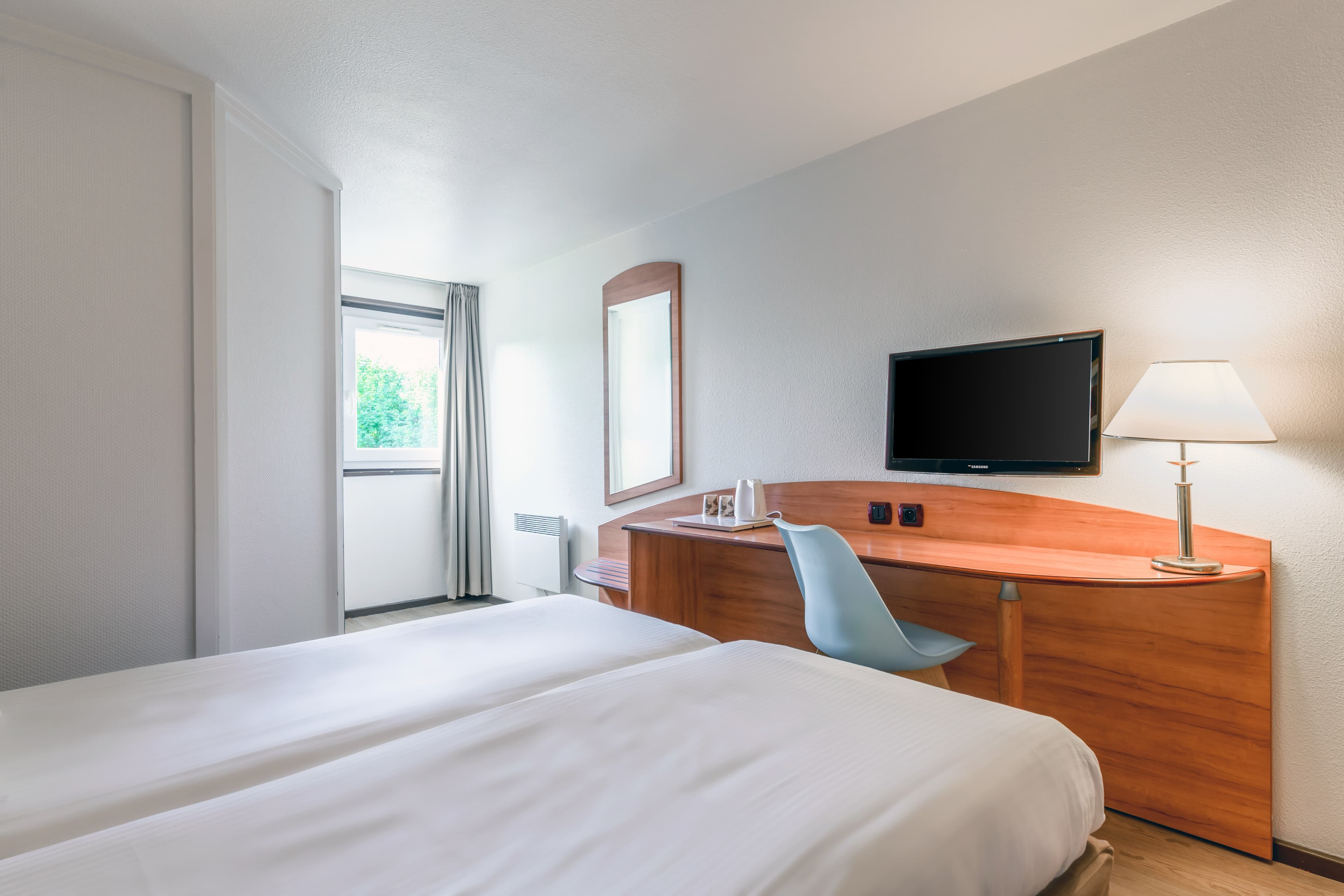 Comfort Hotel Evreux — 14