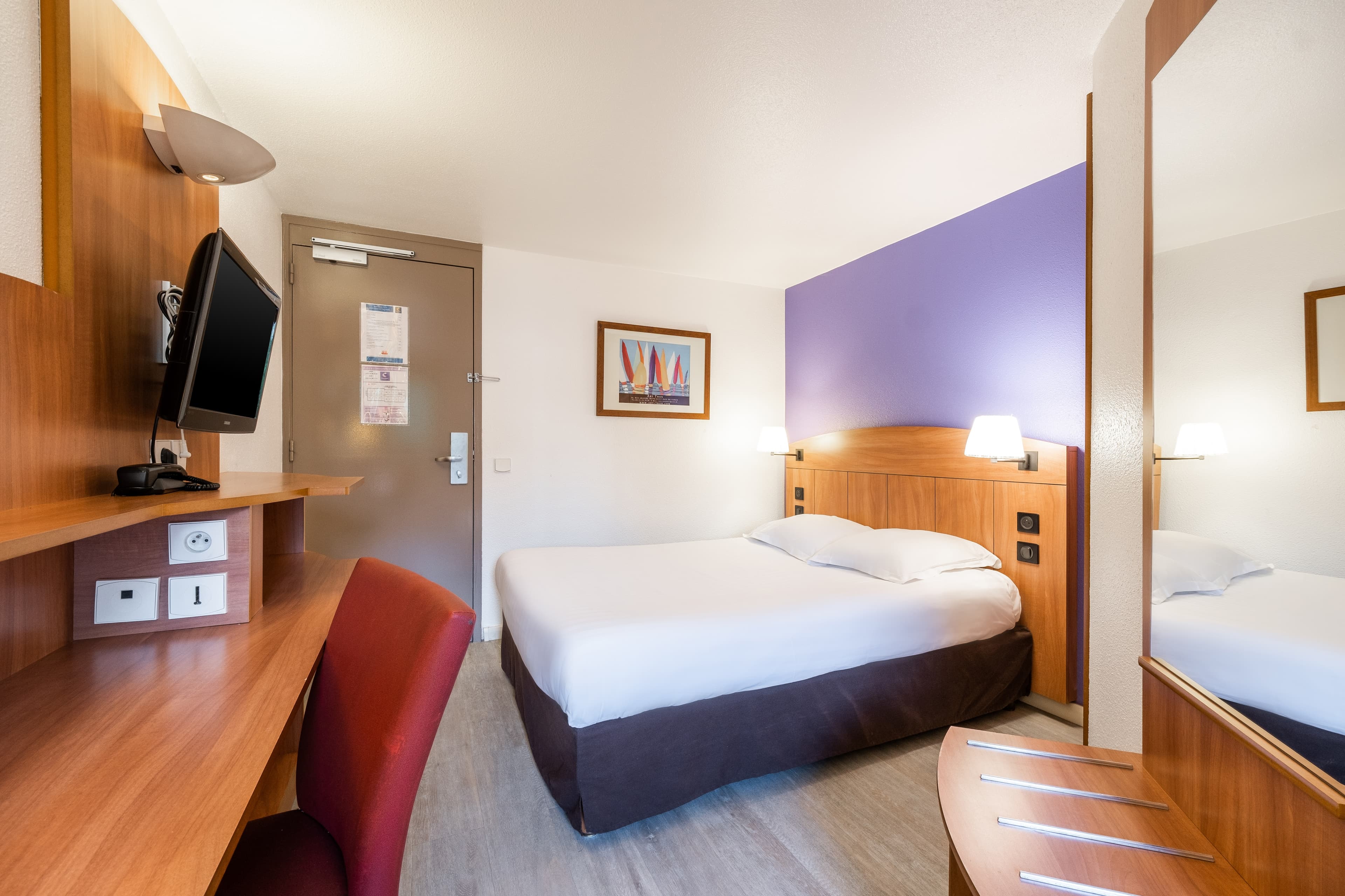 Comfort Hotel Grenoble Meylan - Image 2